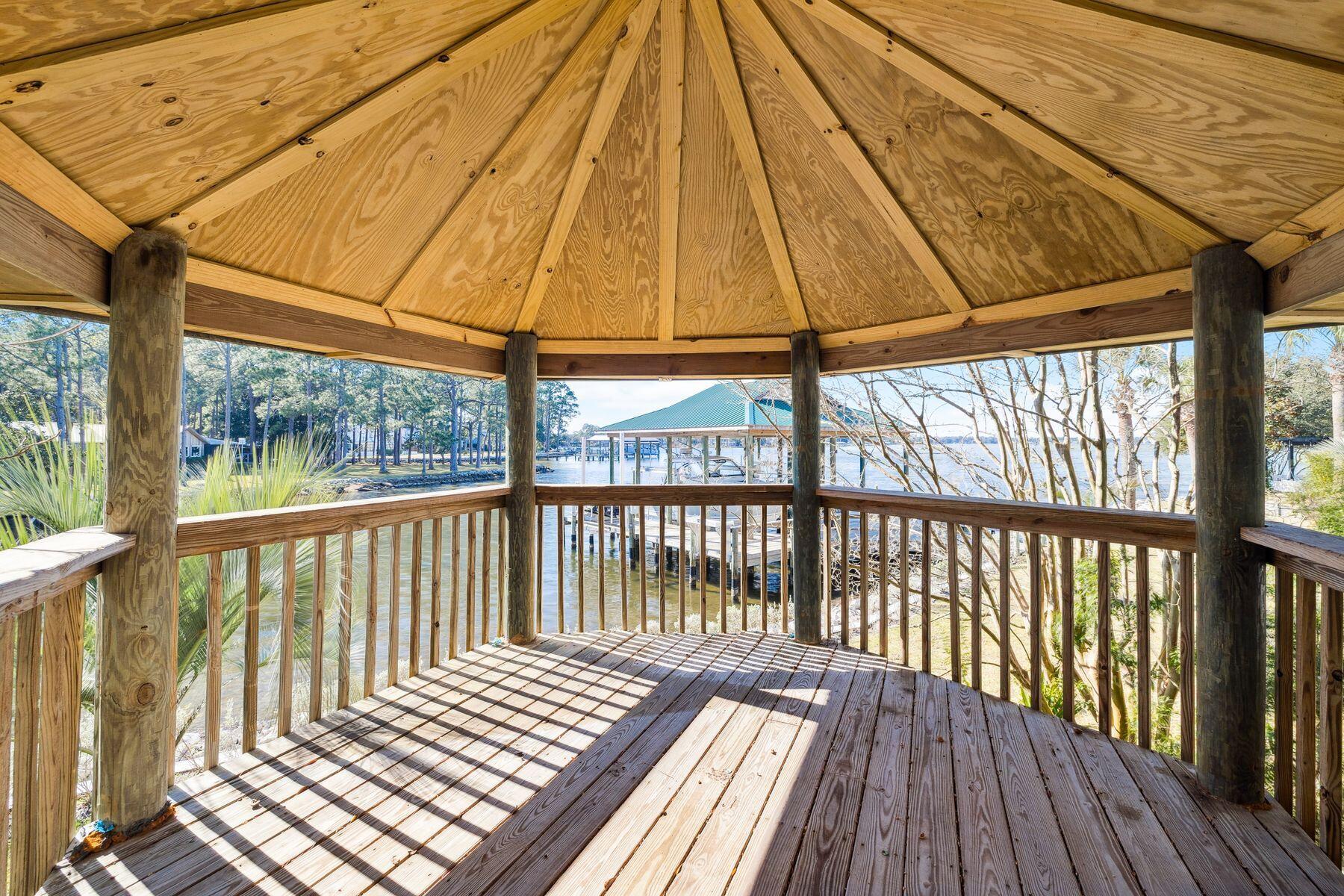 SANTA ROSA BEACH ESTATES - Residential