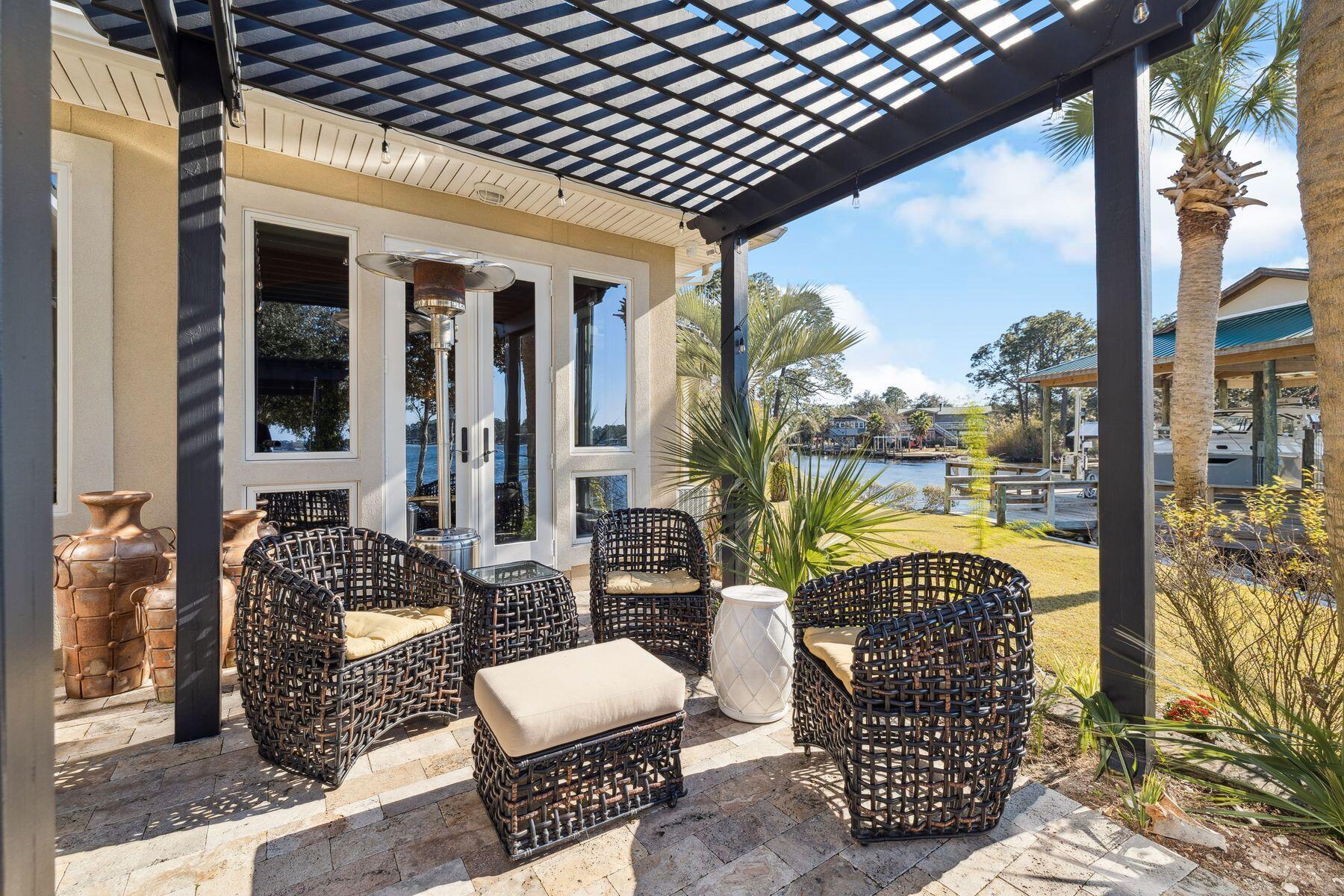 SANTA ROSA BEACH ESTATES - Residential