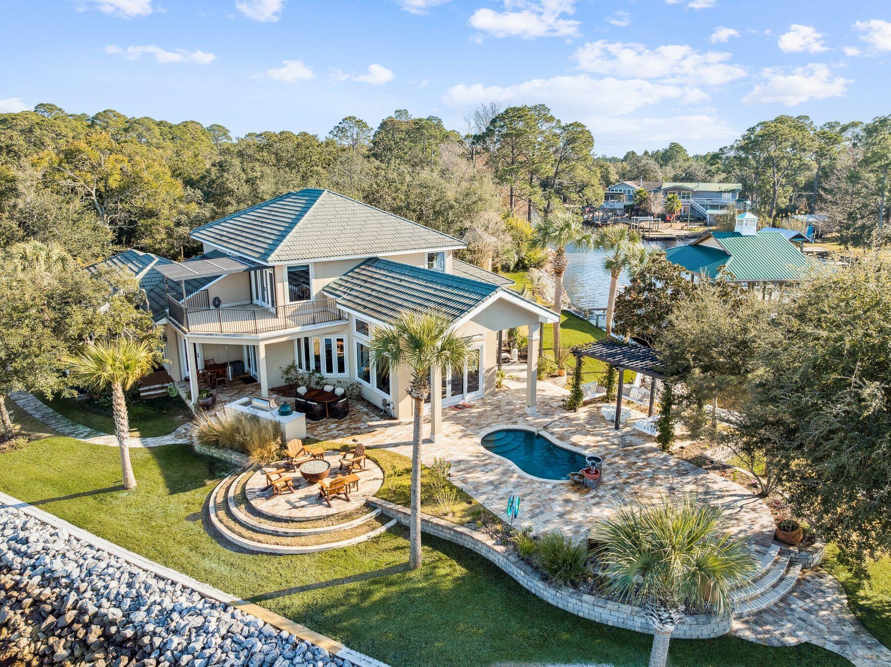 SANTA ROSA BEACH ESTATES - Residential