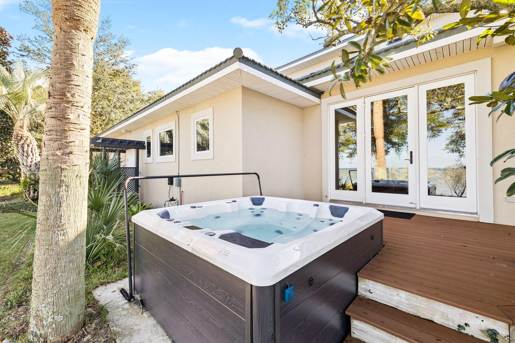 SANTA ROSA BEACH ESTATES - Residential
