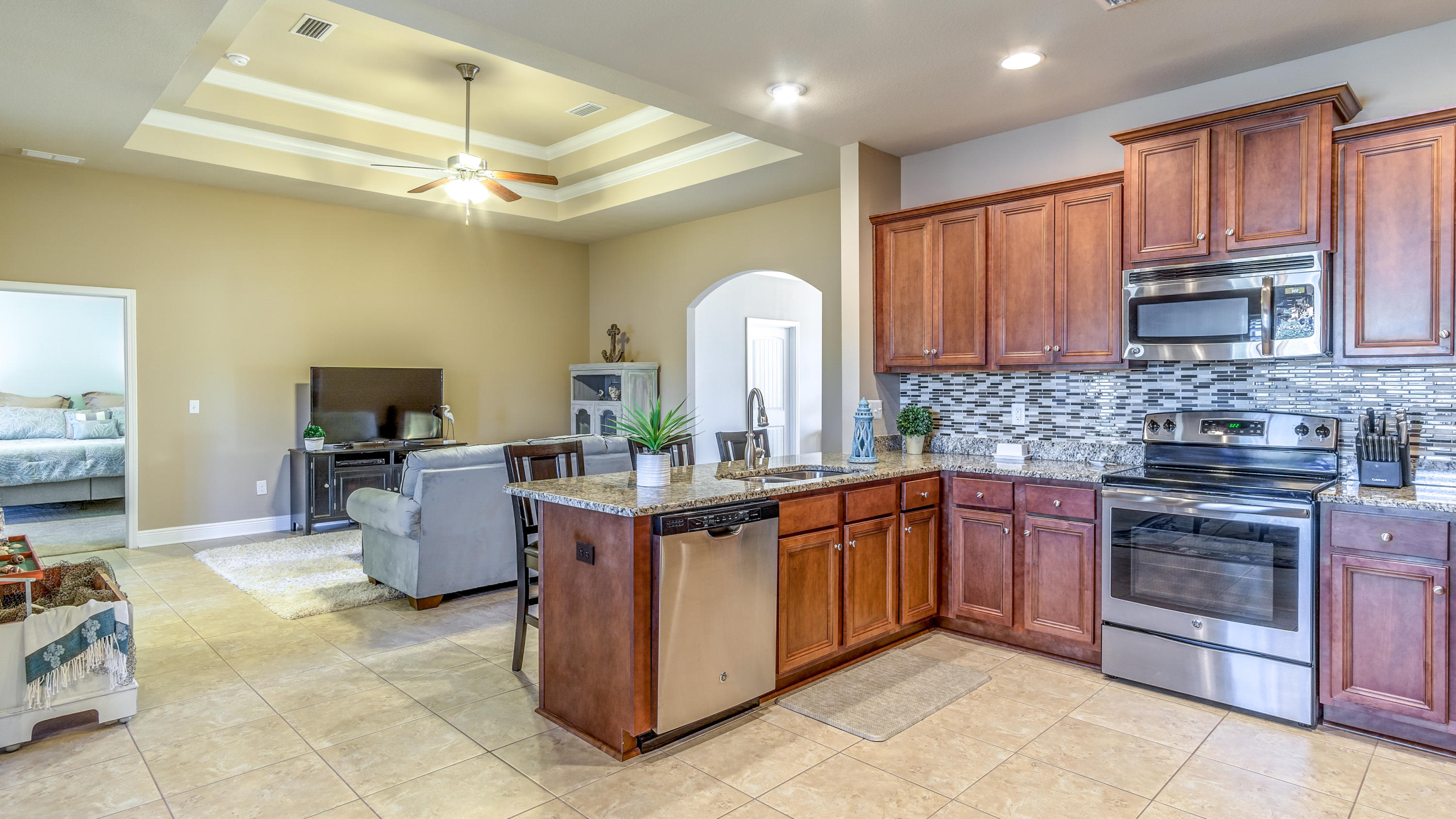 HAMMOCK BAY - Residential