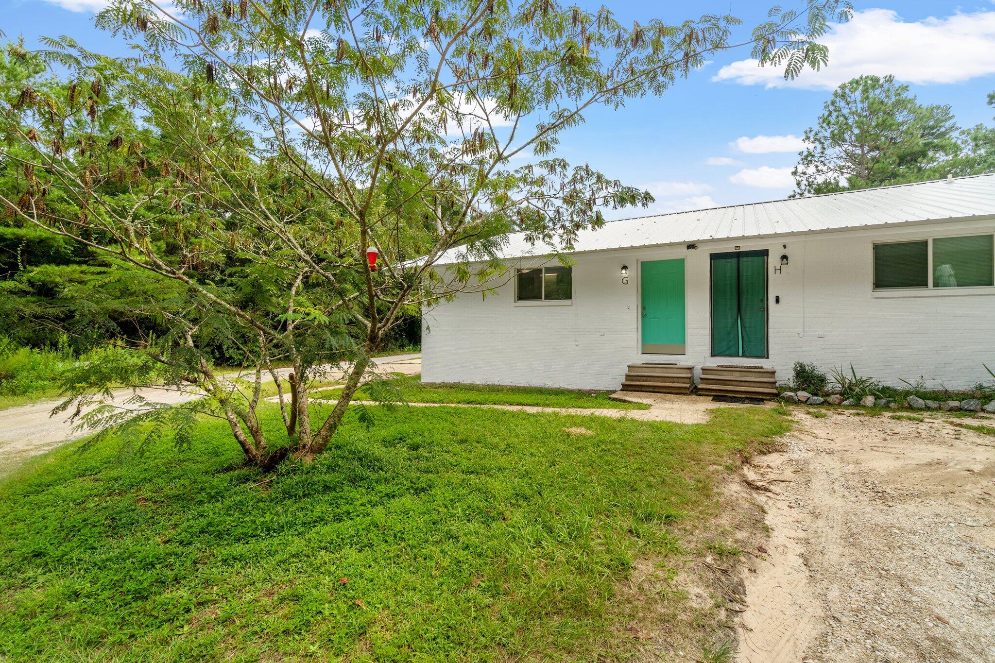 LIVE OAK - Residential Lease