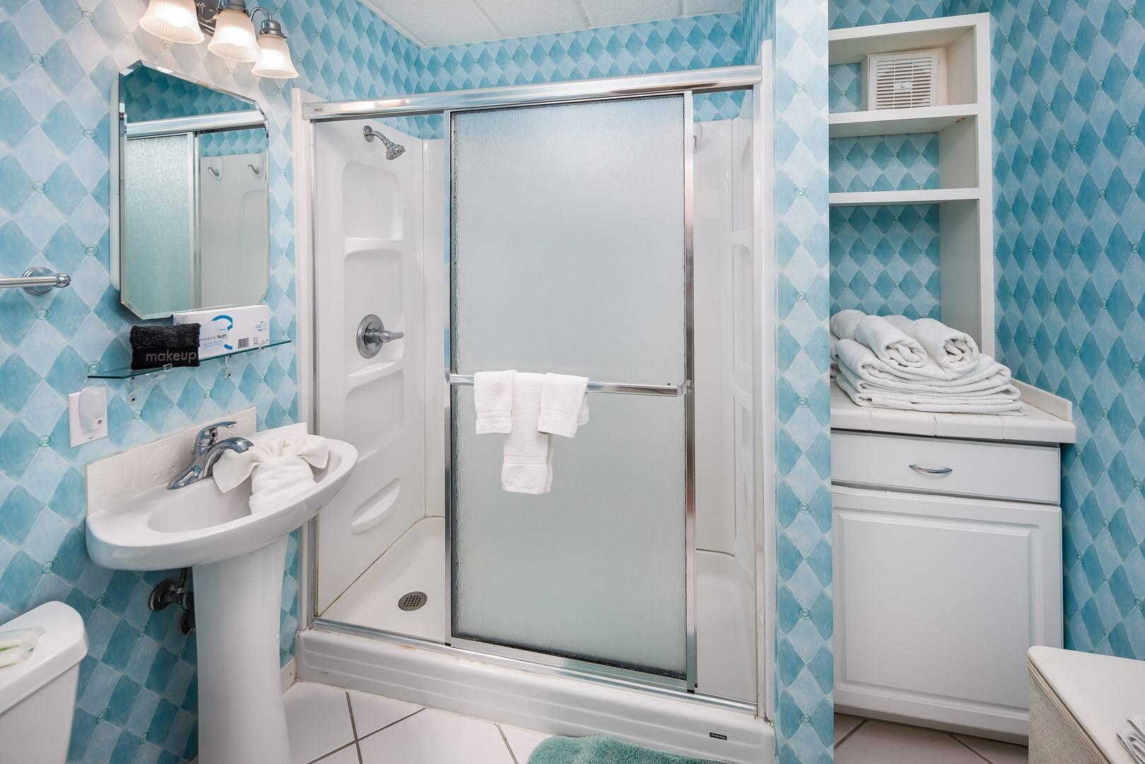 SEASPRAY CONDO - Residential