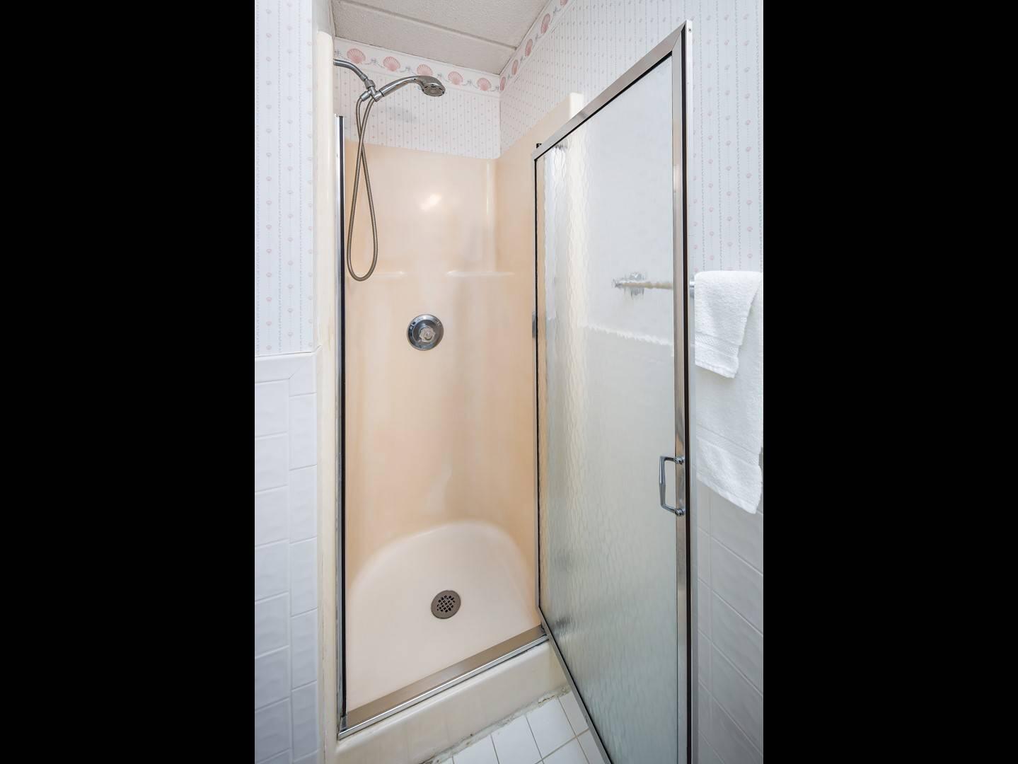 SEASPRAY CONDO - Residential