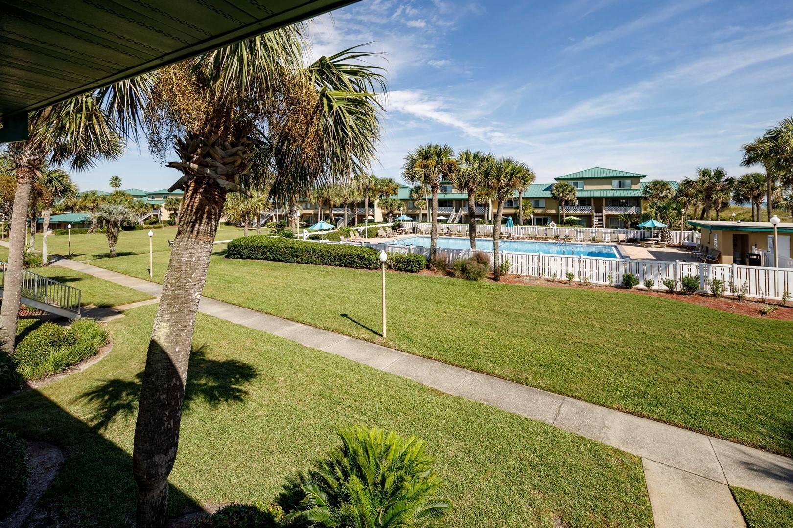 SEASPRAY CONDO - Residential