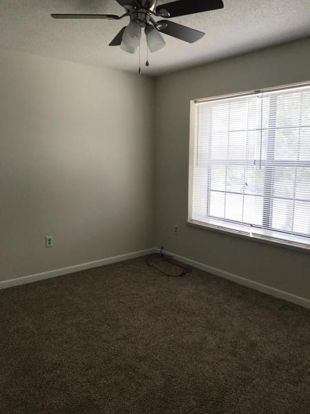 VIKING MANOR PH 1 - Residential Lease