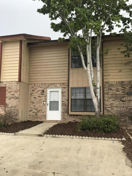 VIKING MANOR PH 1 - Residential Lease