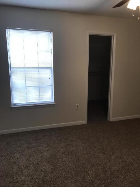 VIKING MANOR PH 1 - Residential Lease