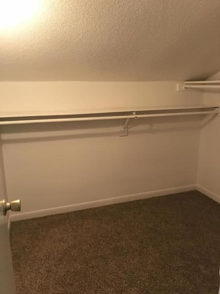 VIKING MANOR PH 1 - Residential Lease