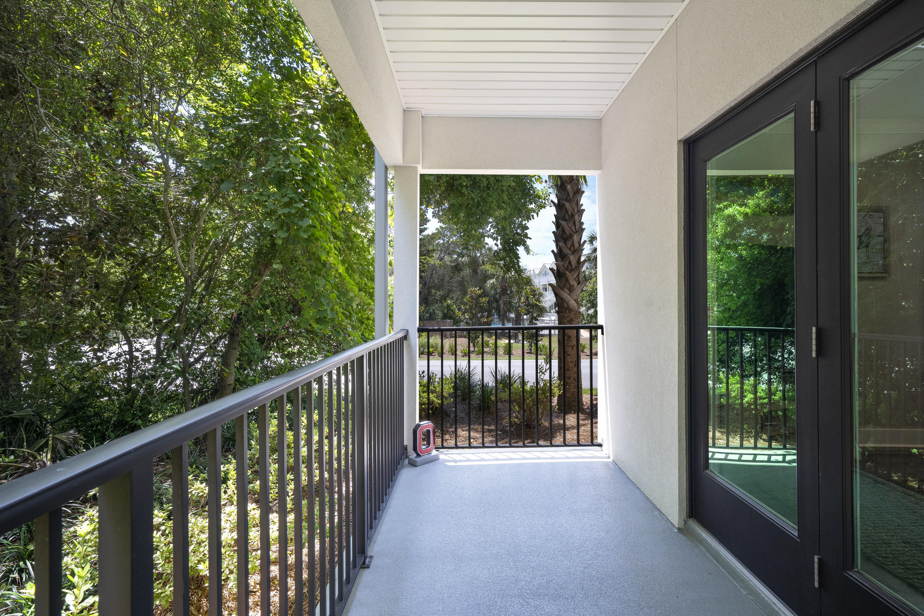 Hidden Lake condominiums - Residential