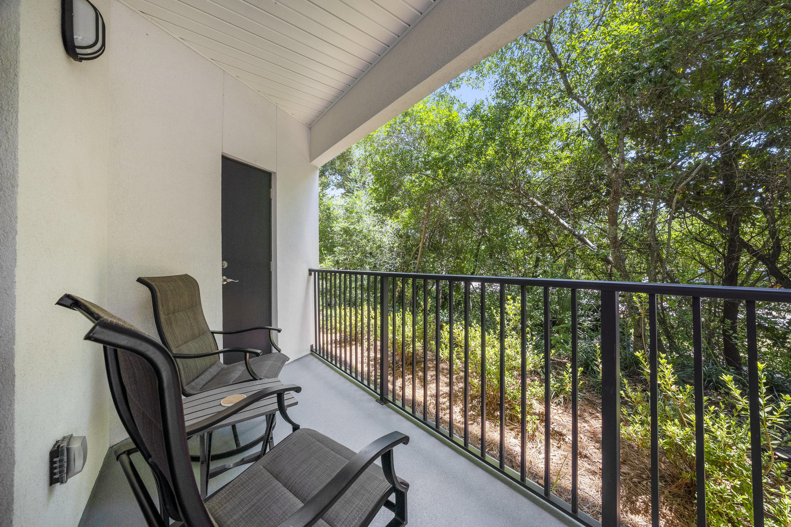 Hidden Lake condominiums - Residential