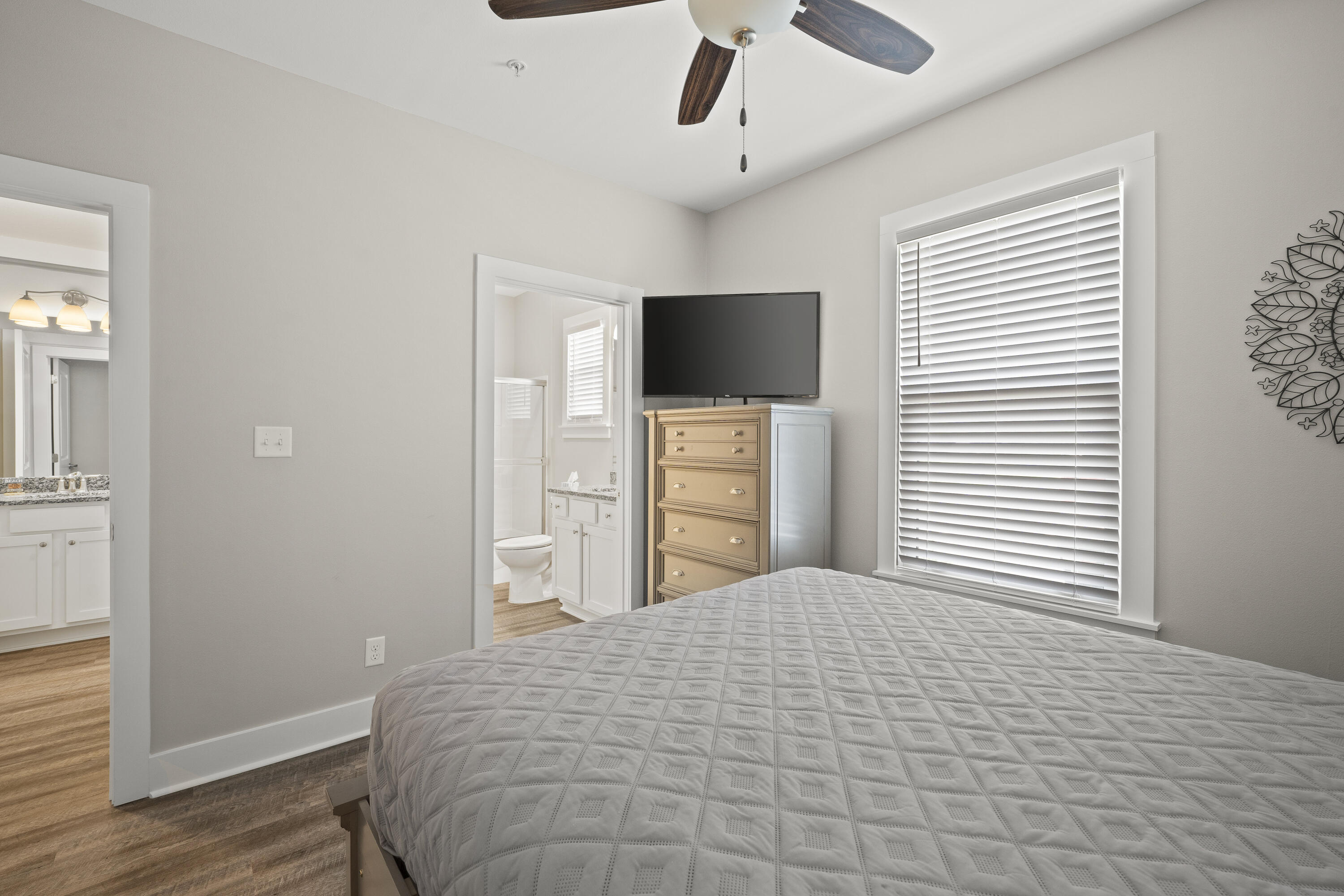 Hidden Lake condominiums - Residential