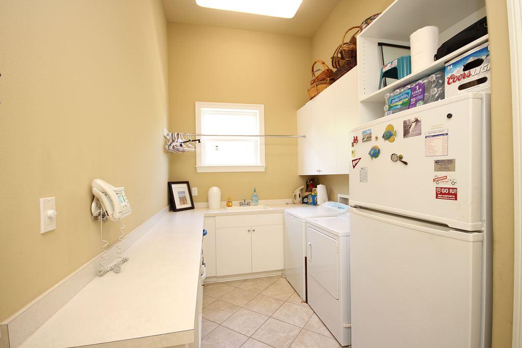 NORTH LAKE PIPPIN - Residential