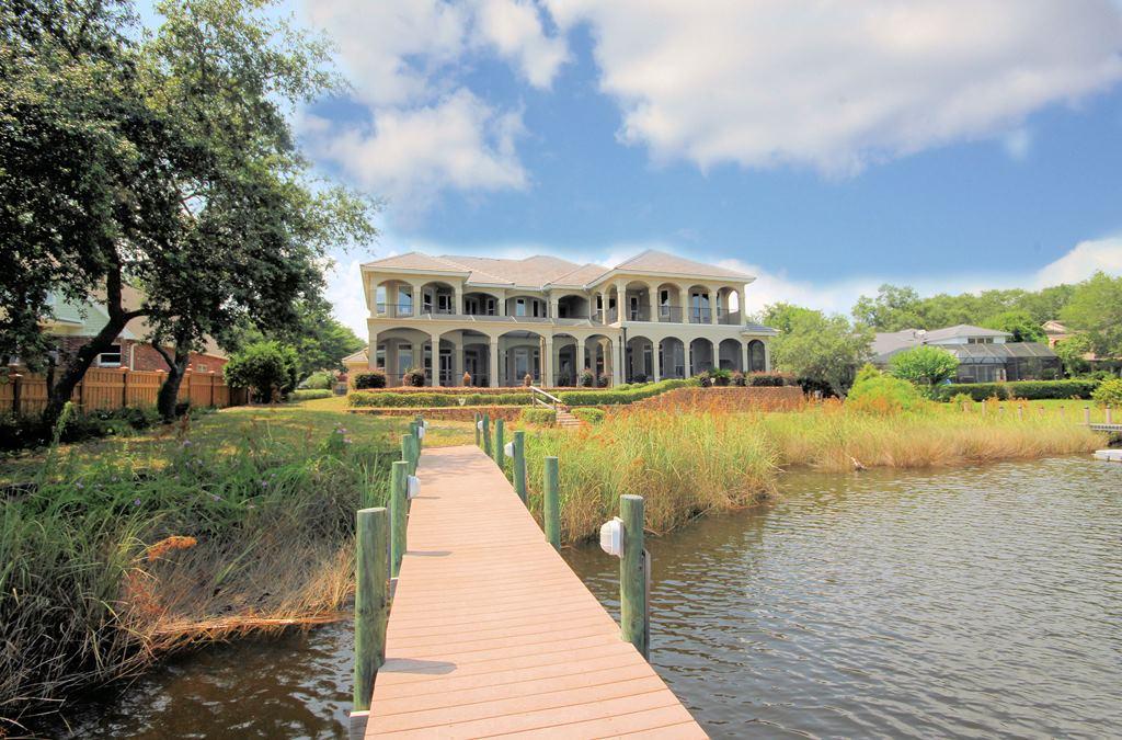 NORTH LAKE PIPPIN - Residential