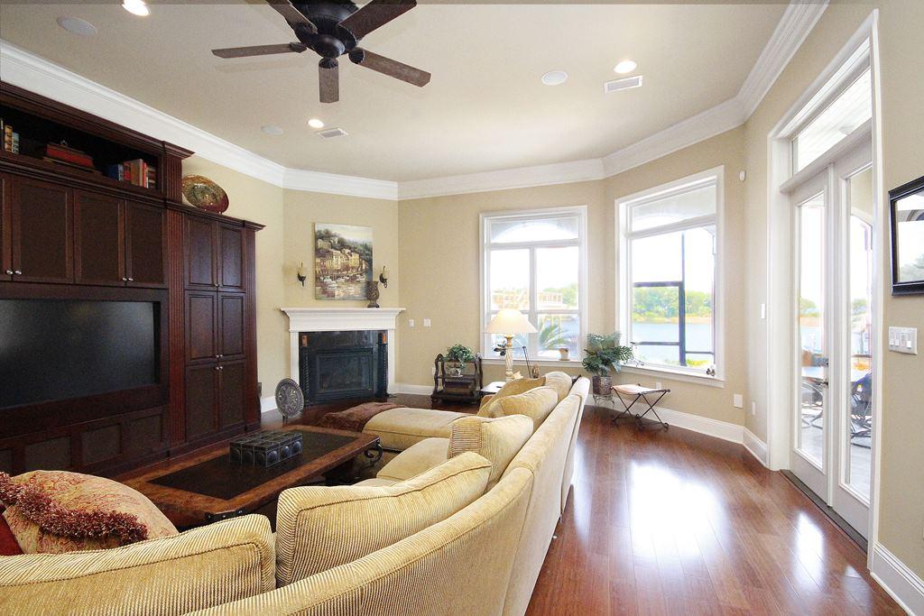 NORTH LAKE PIPPIN - Residential