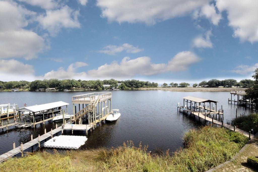 NORTH LAKE PIPPIN - Residential