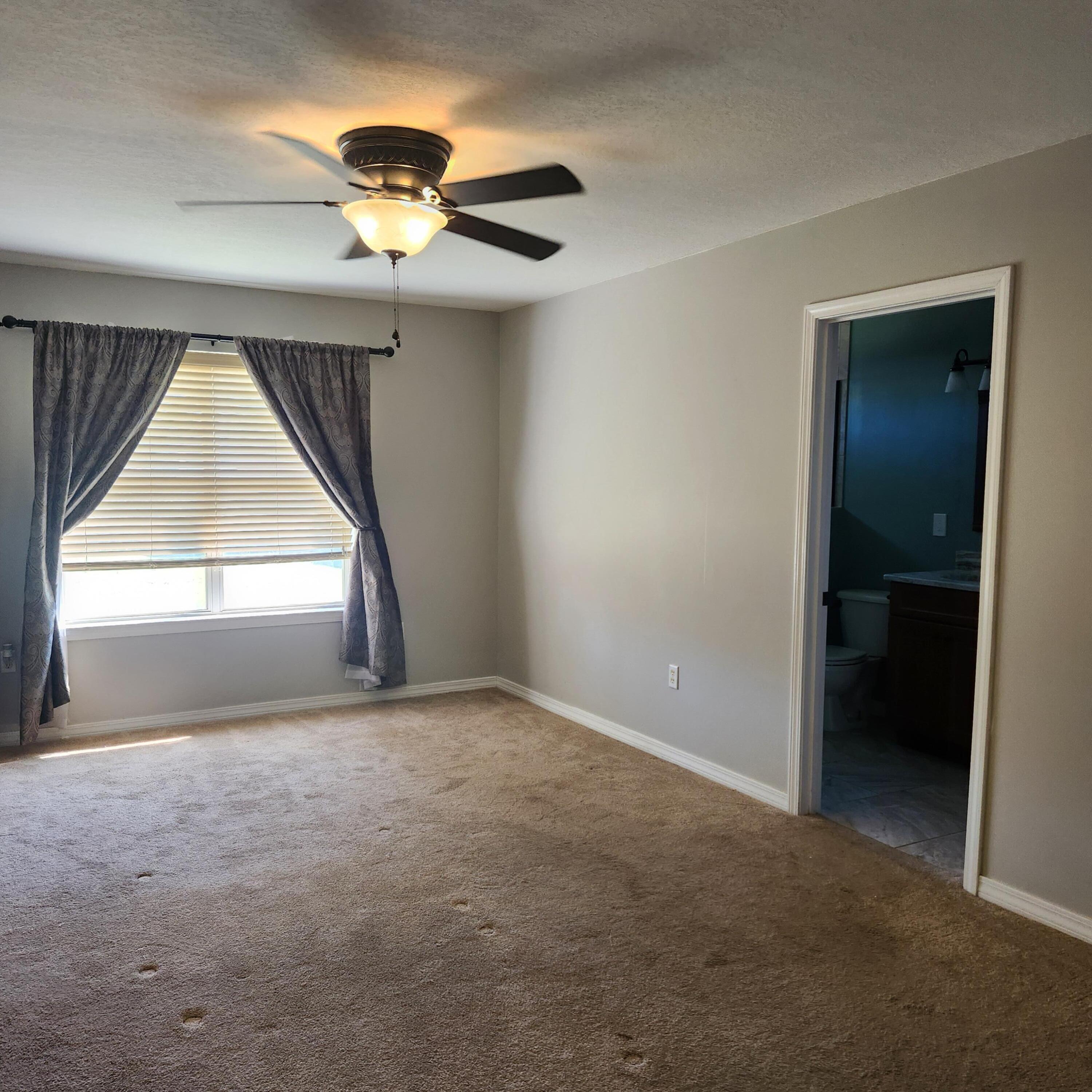 ASHBERRY WOODS - Residential Lease