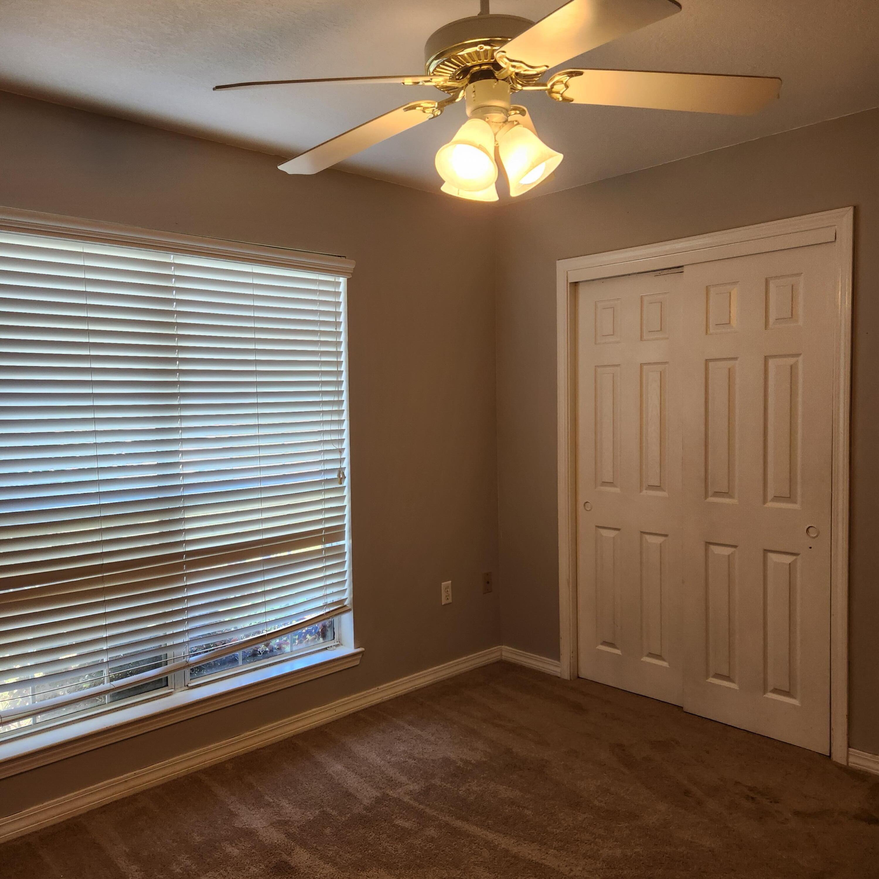 ASHBERRY WOODS - Residential Lease