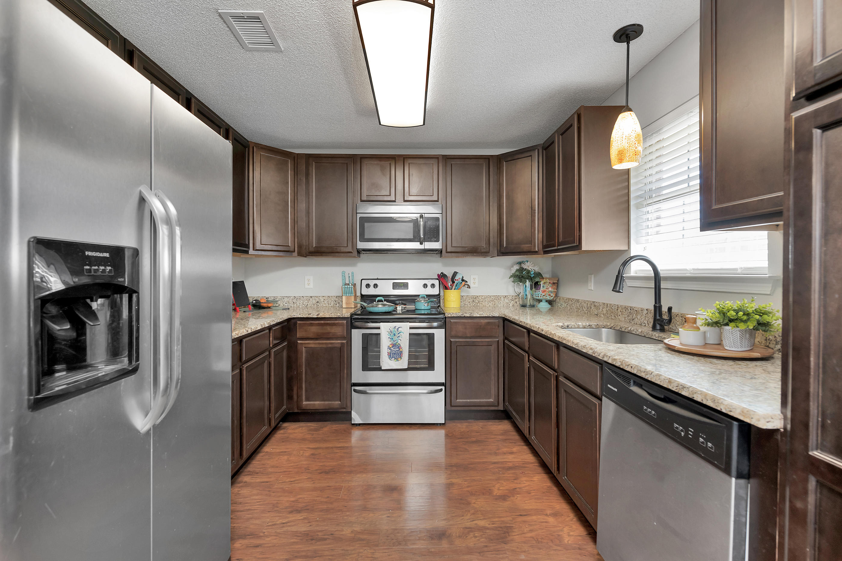 HAMPTON RIDGE ESTATES - Residential