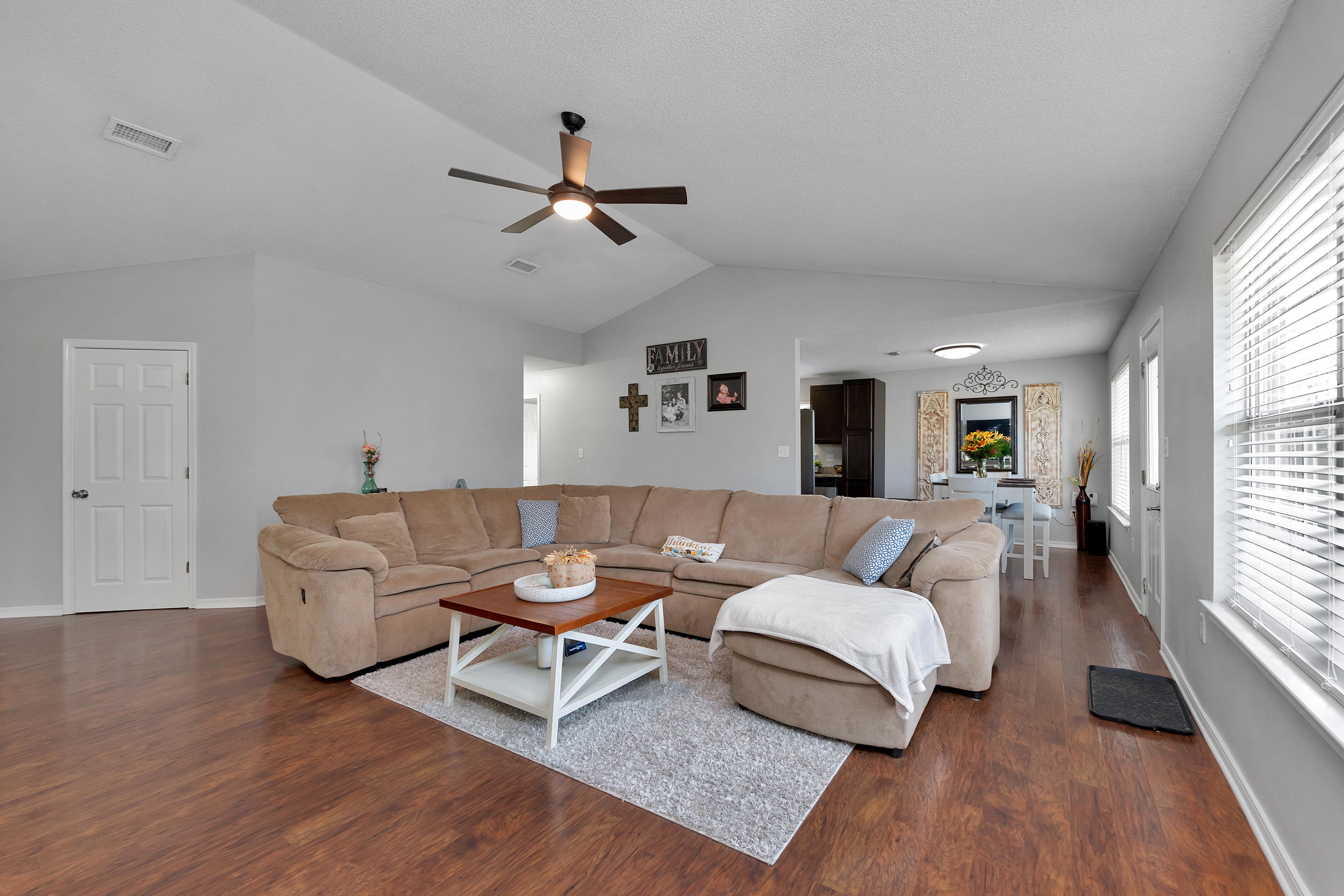 HAMPTON RIDGE ESTATES - Residential