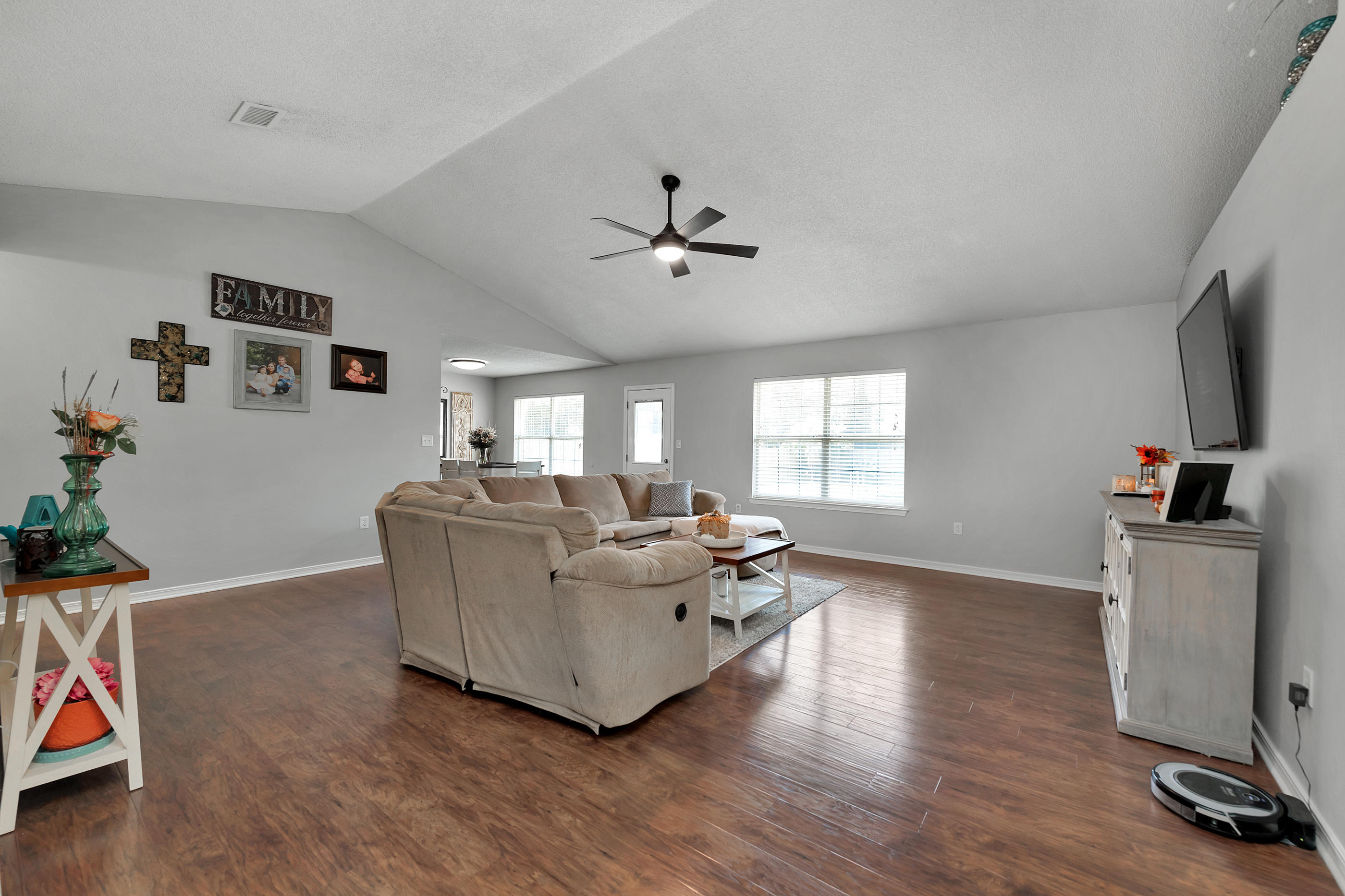 HAMPTON RIDGE ESTATES - Residential