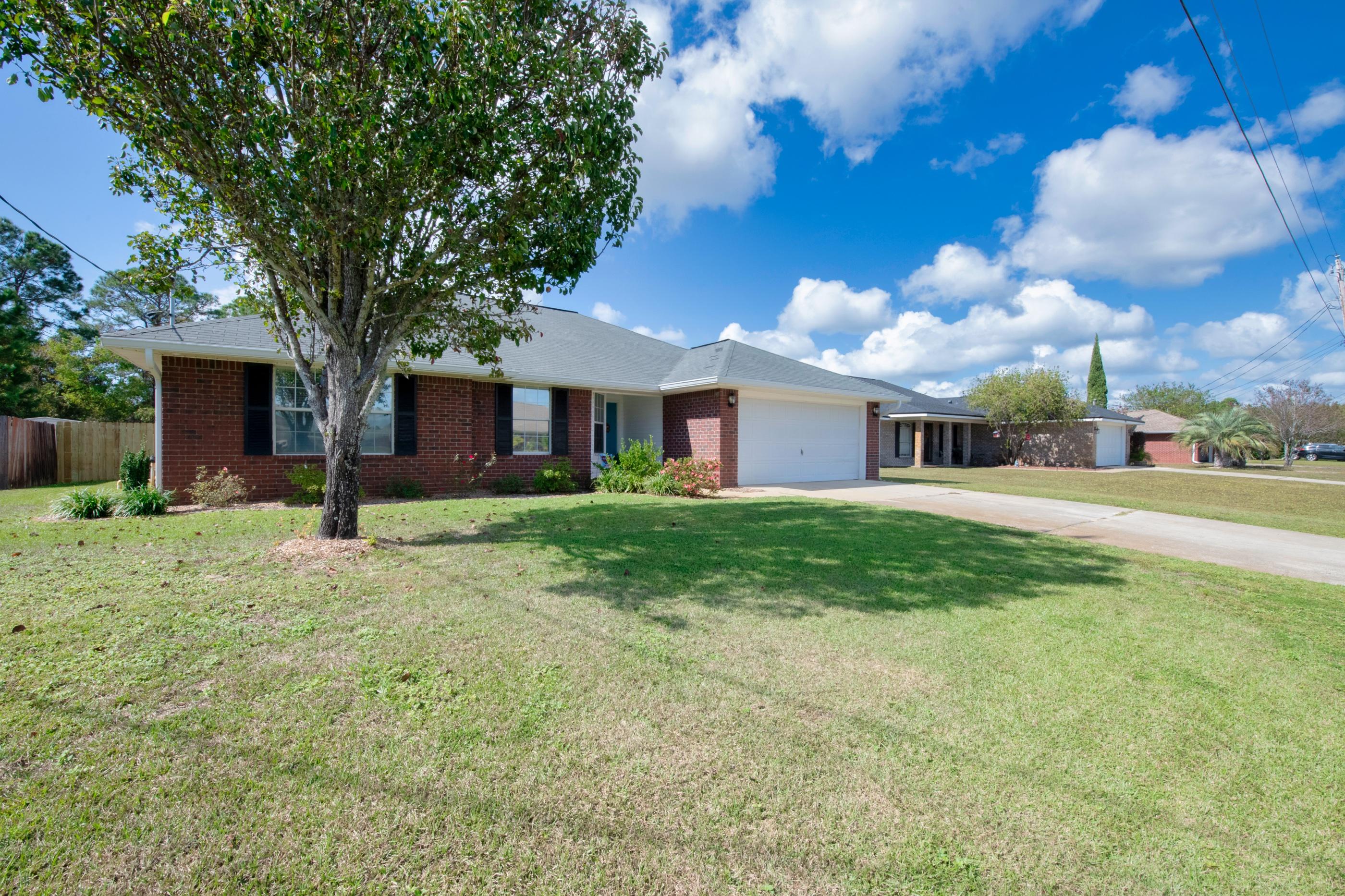 HAMPTON RIDGE ESTATES - Residential