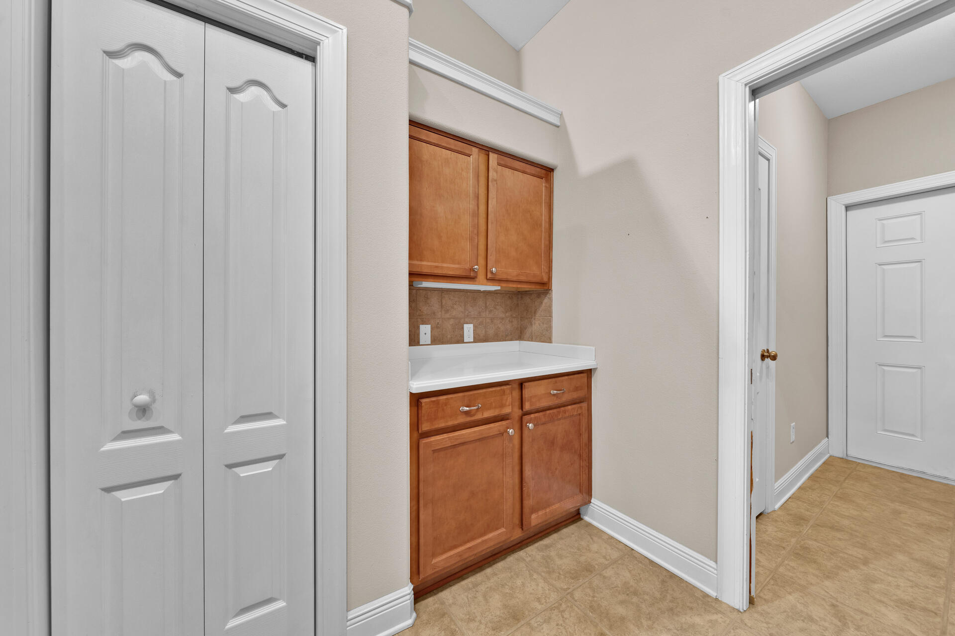 DIAMOND LAKES - Residential