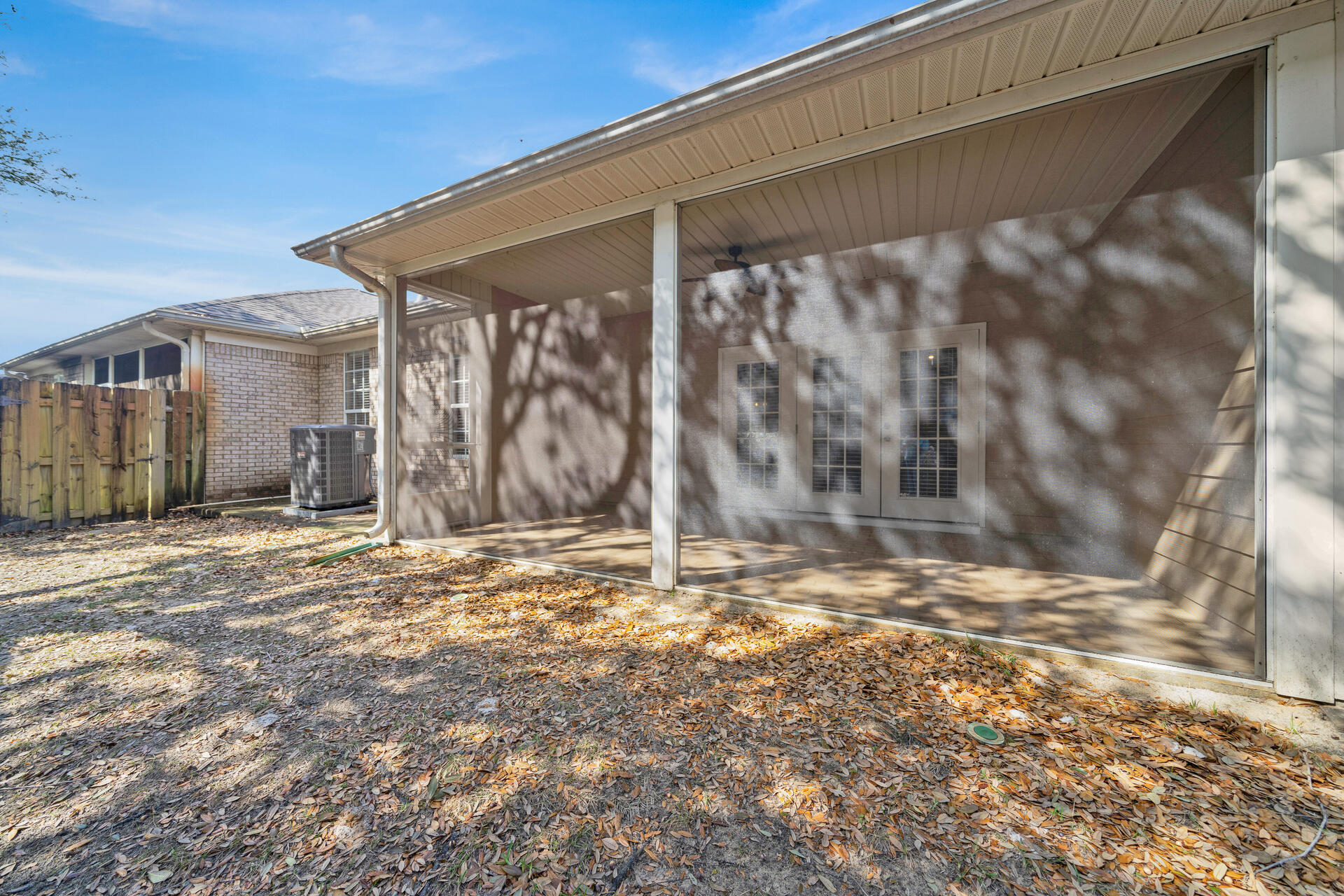 DIAMOND LAKES - Residential