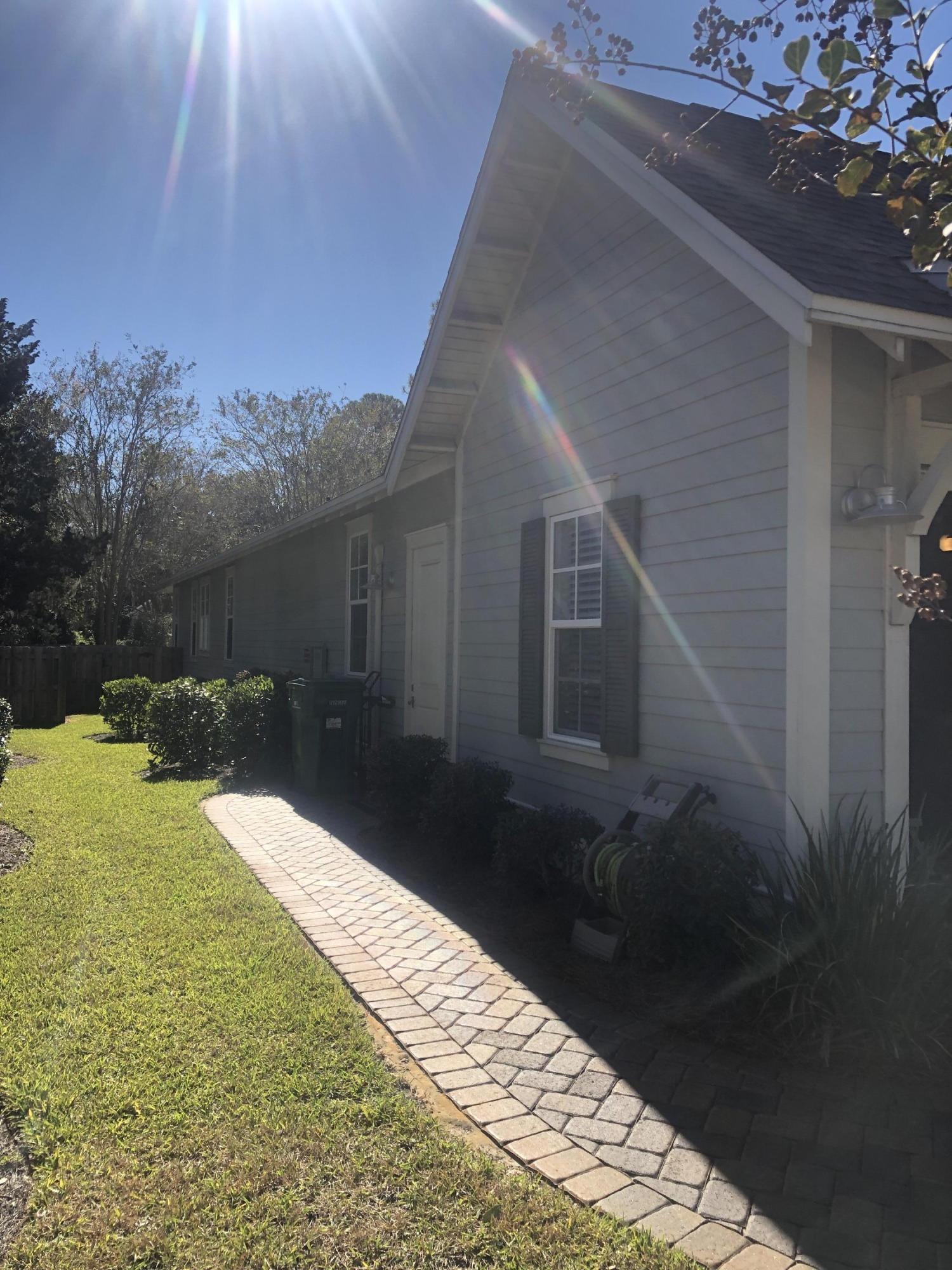 CARSON OAKS - Residential