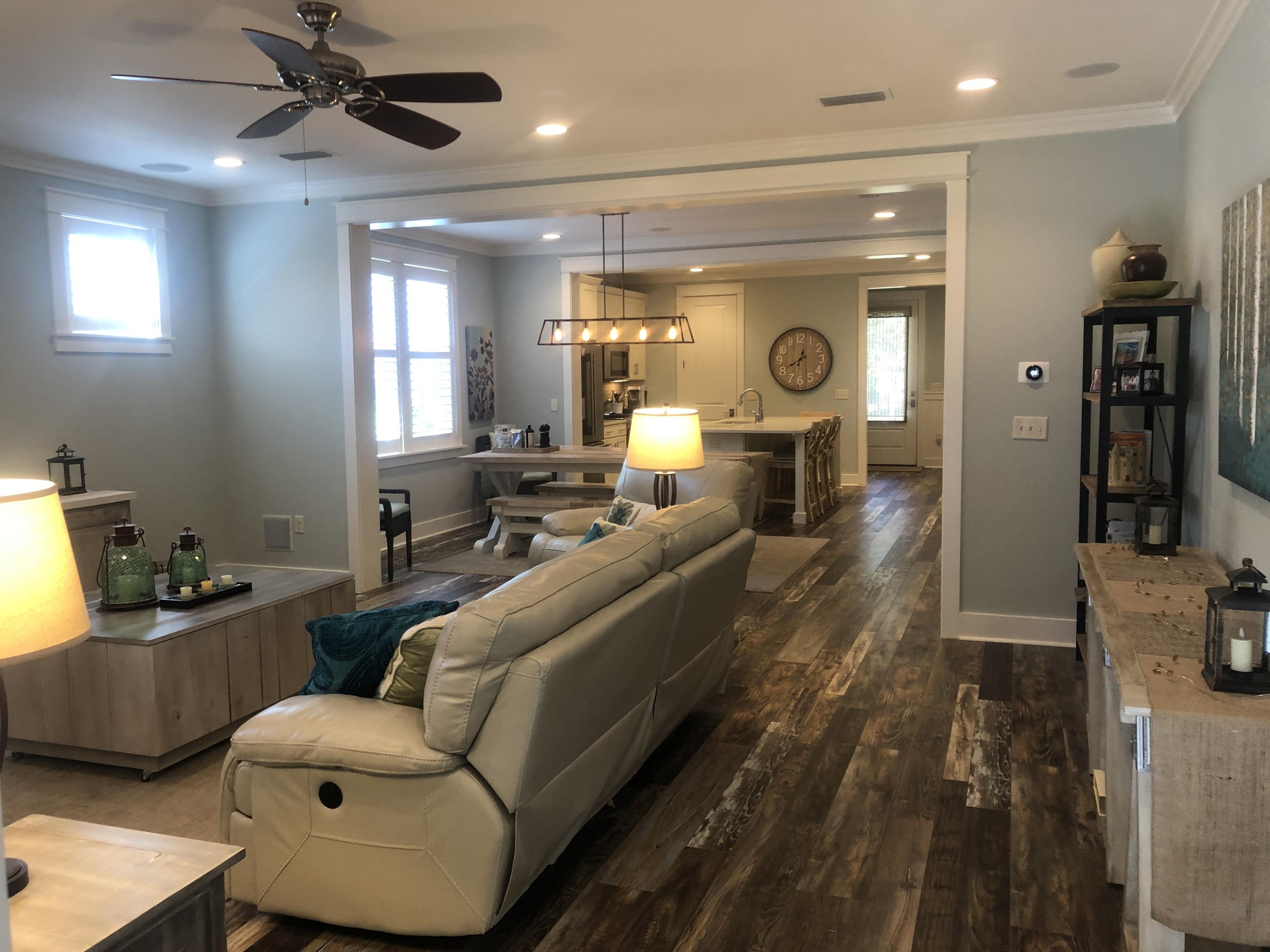 CARSON OAKS - Residential