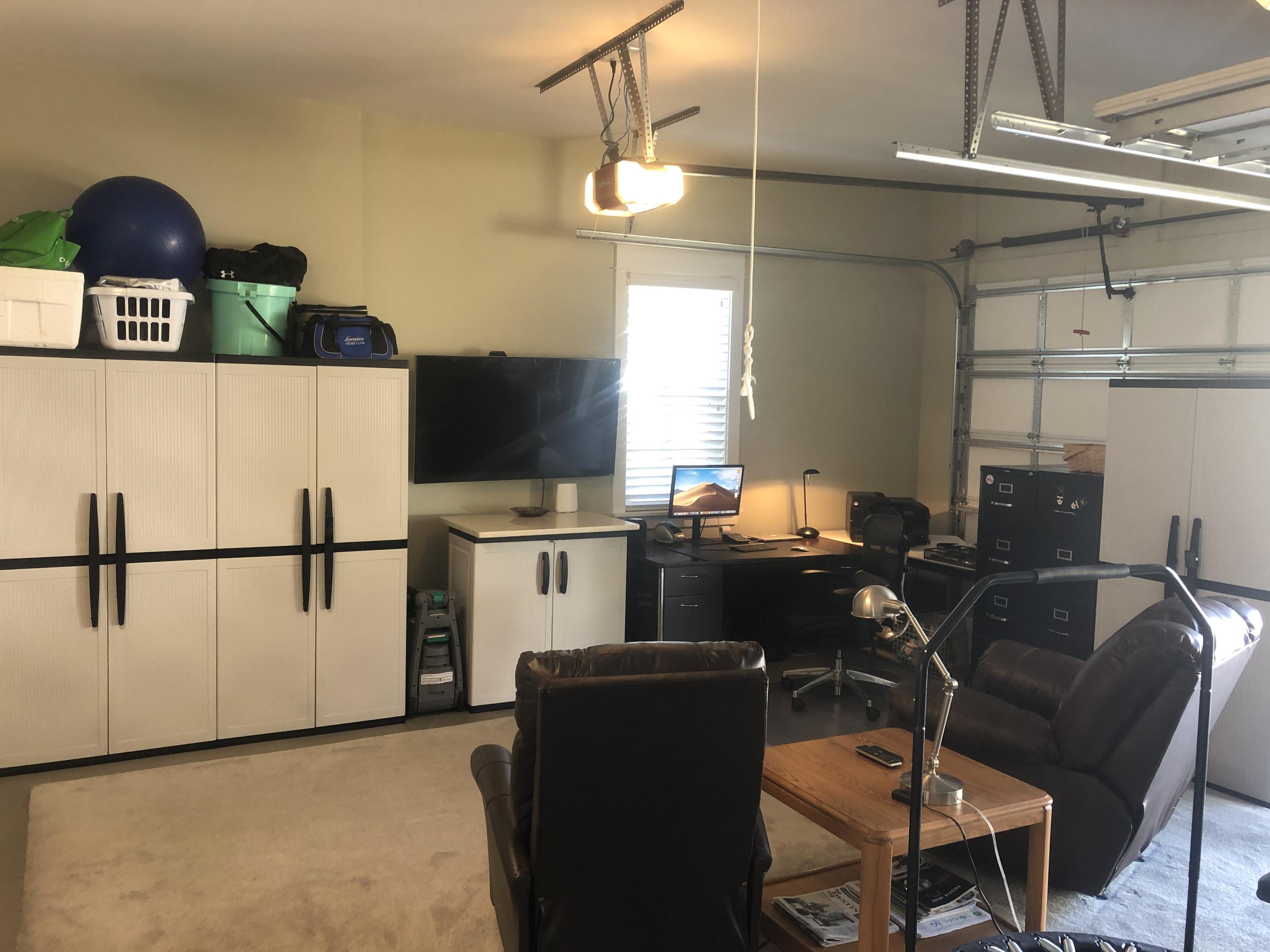 CARSON OAKS - Residential