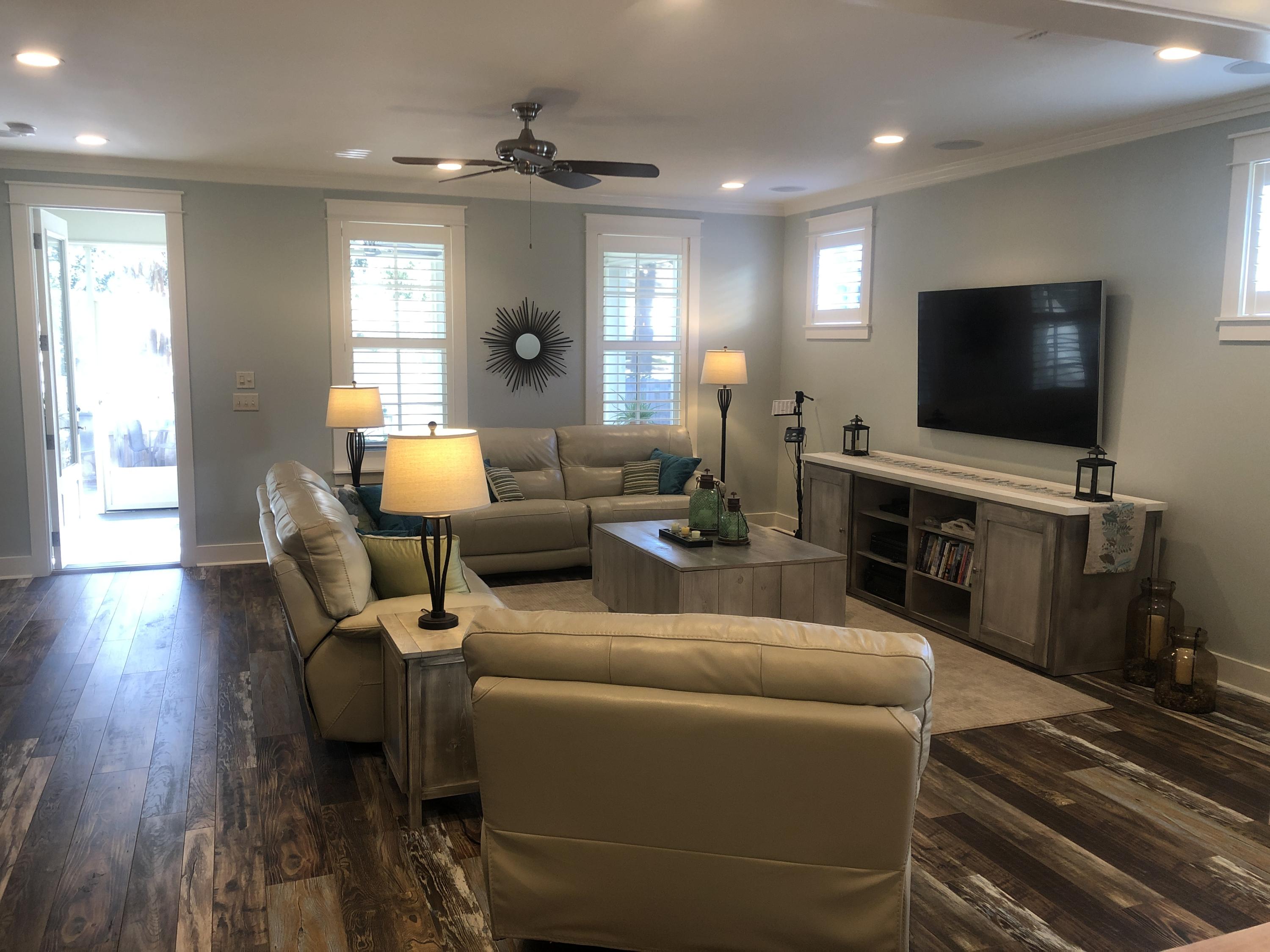 CARSON OAKS - Residential