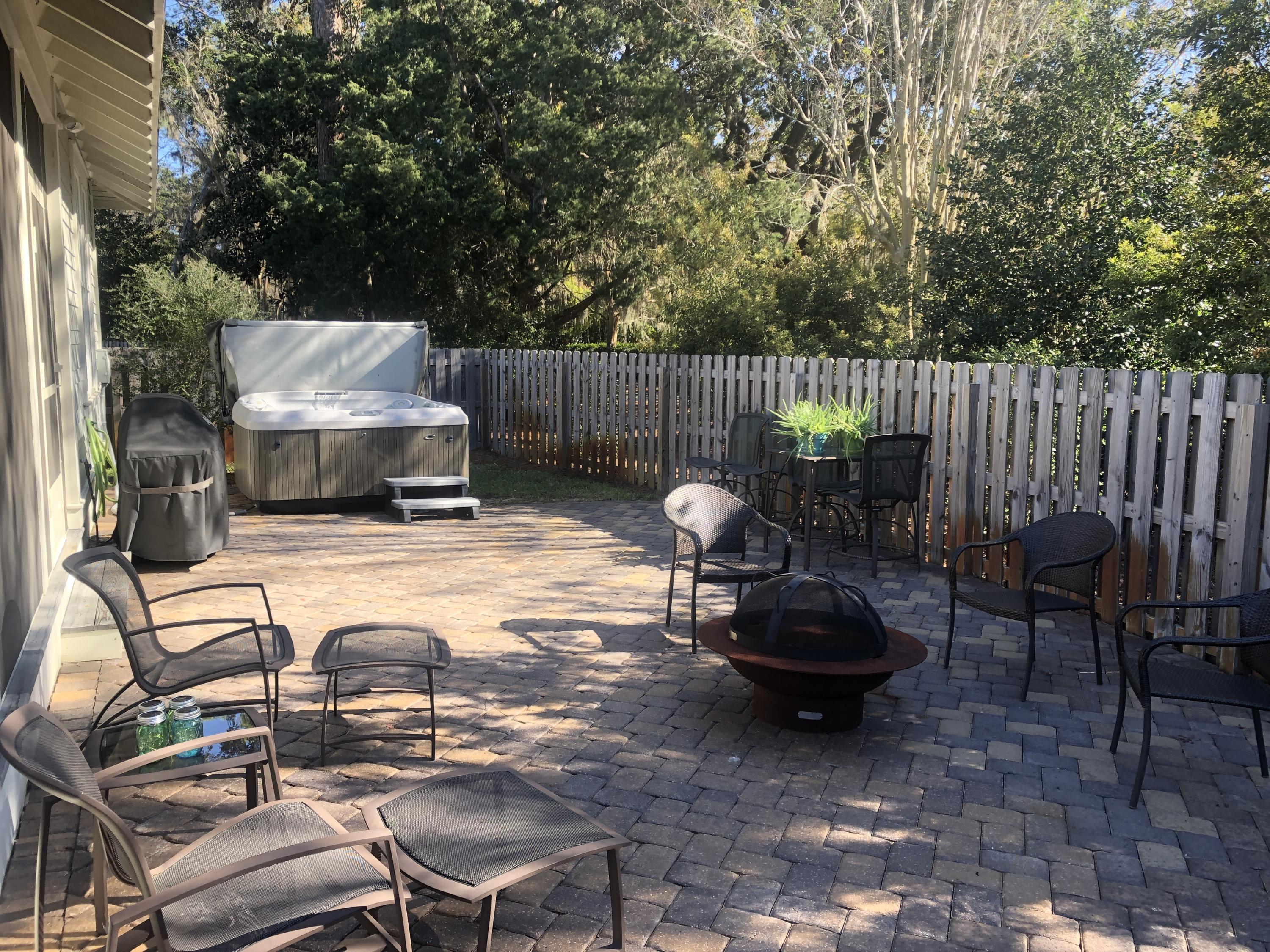 CARSON OAKS - Residential