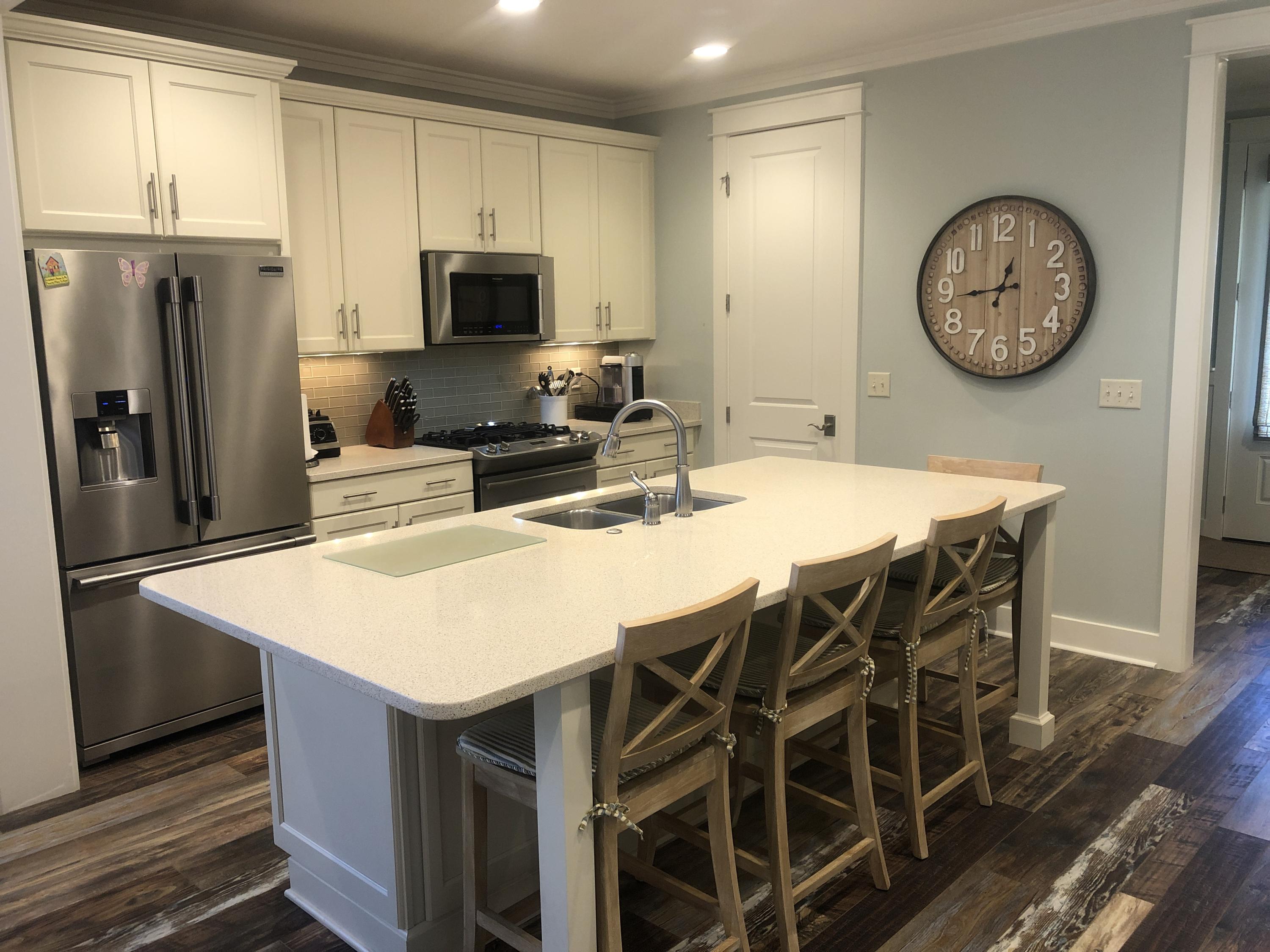 CARSON OAKS - Residential