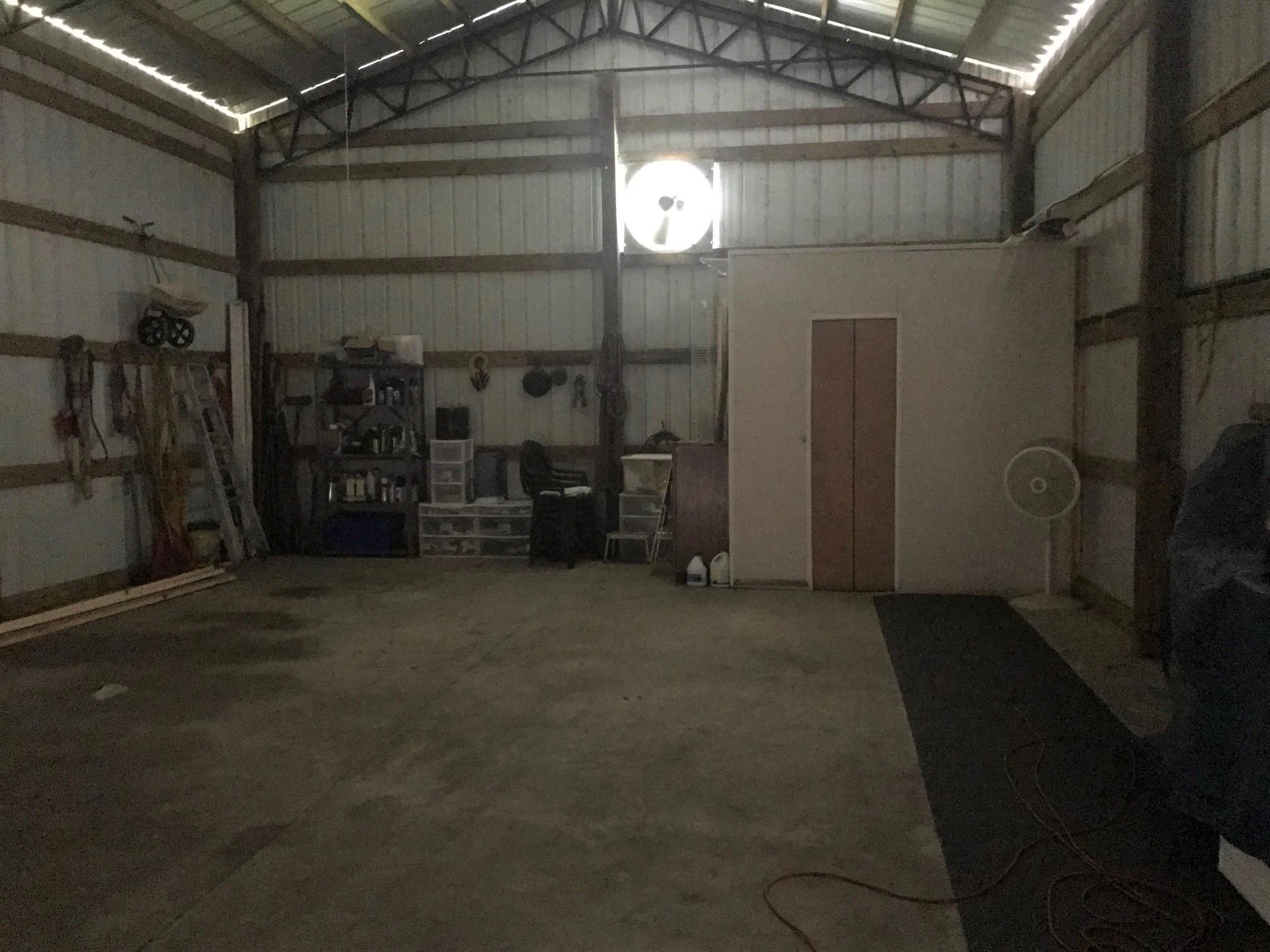 METES & BOUNDS - Land