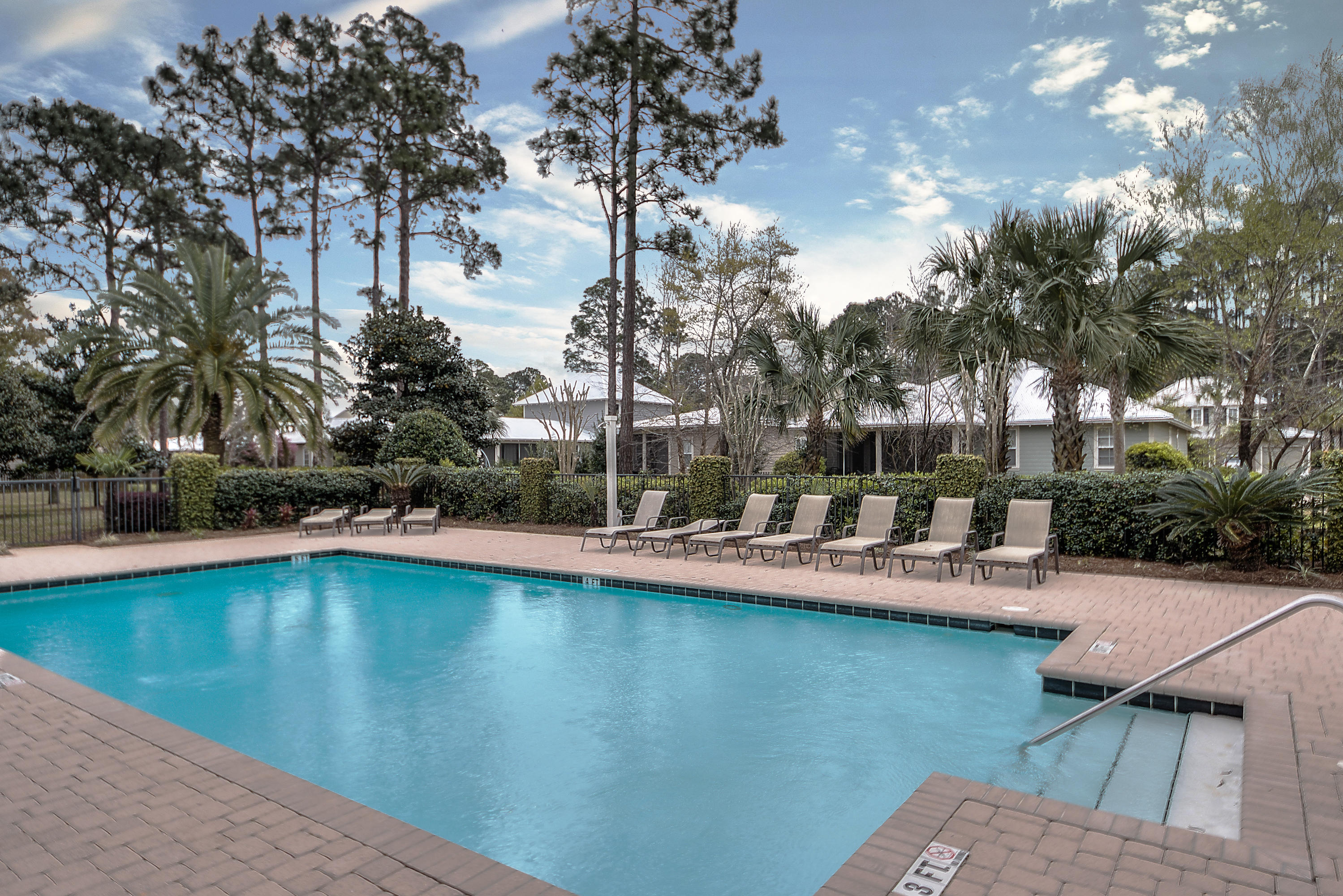 CARSON OAKS - Residential