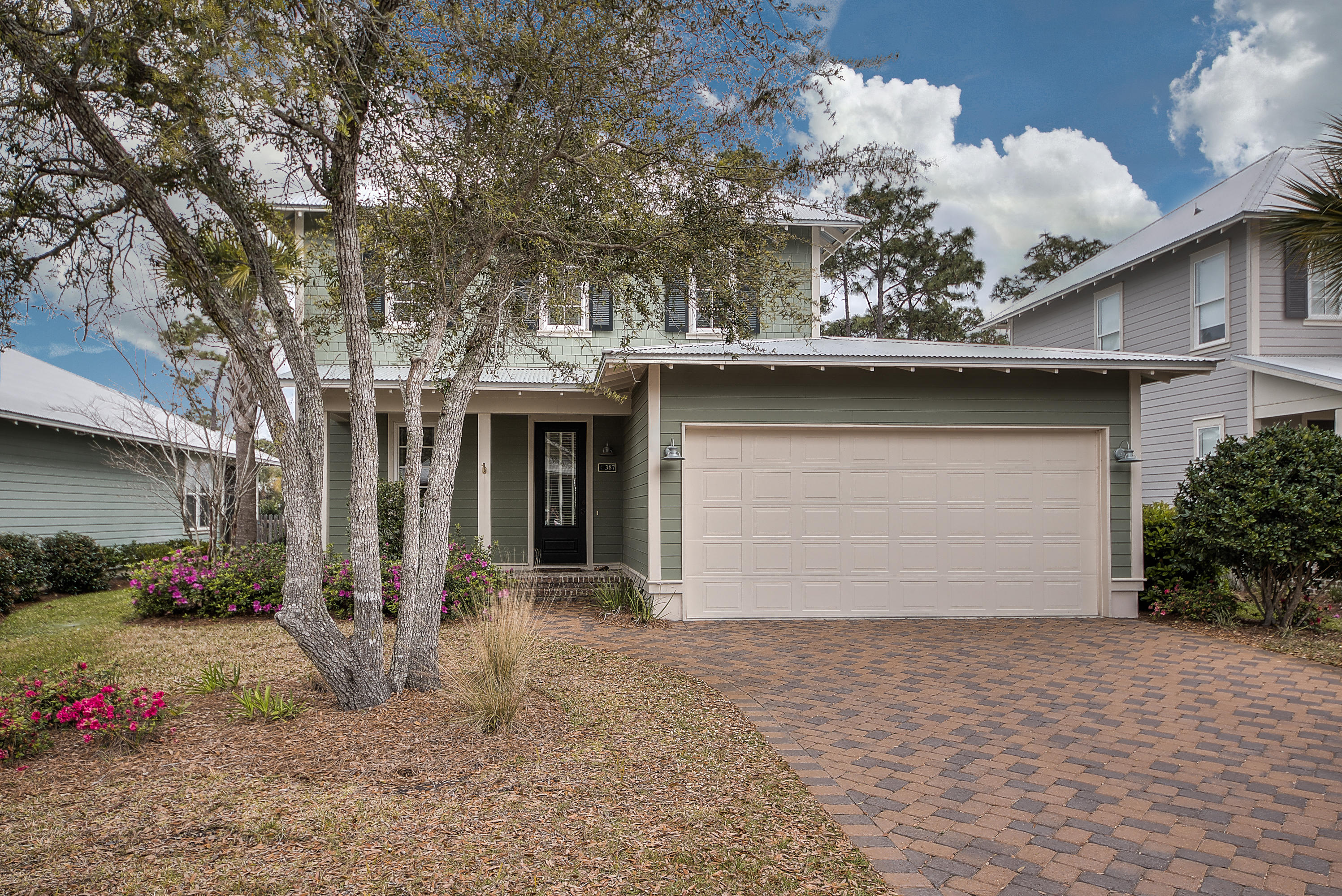 CARSON OAKS - Residential