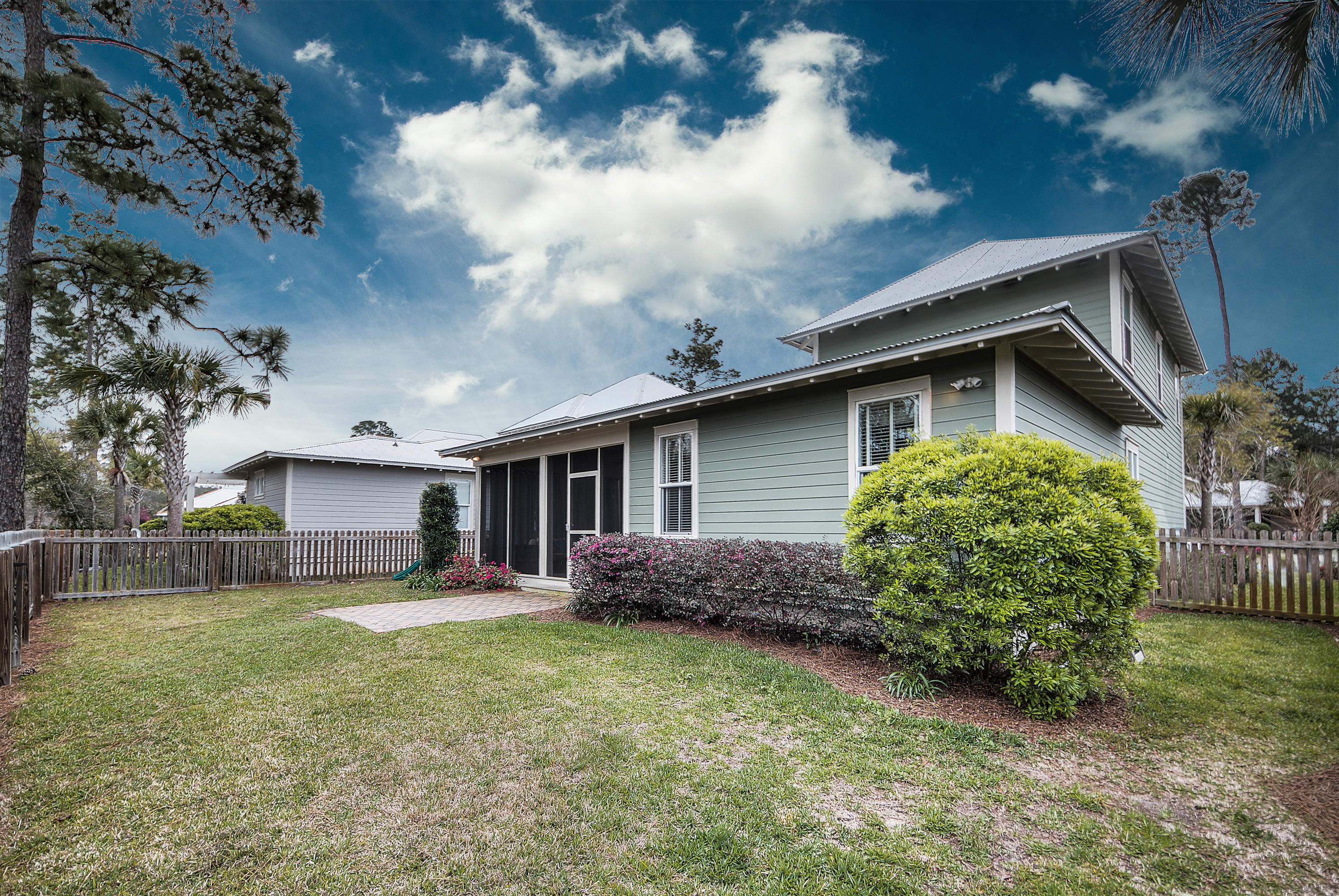 CARSON OAKS - Residential