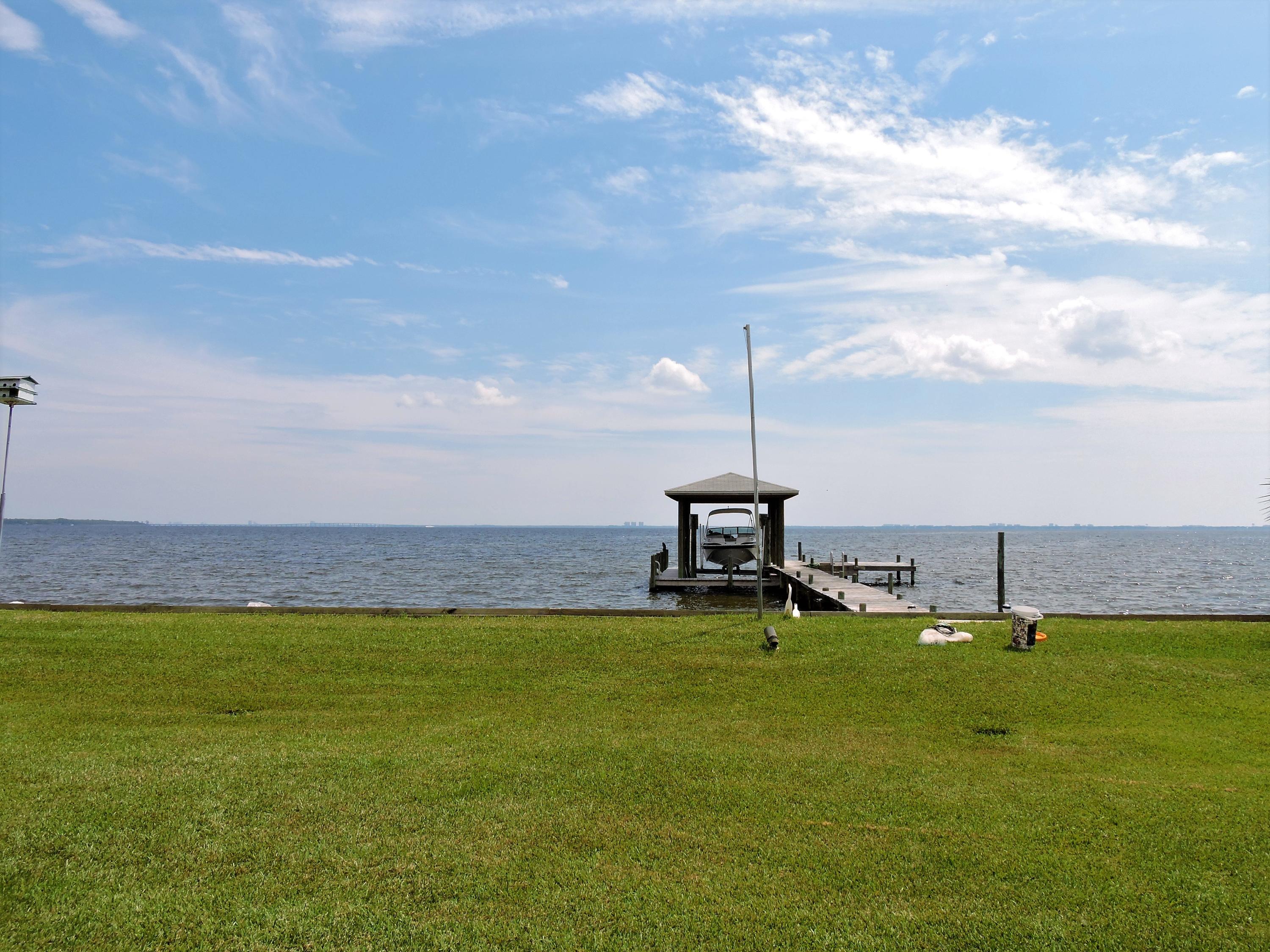 DOLPHIN POINT ESTATES - Residential