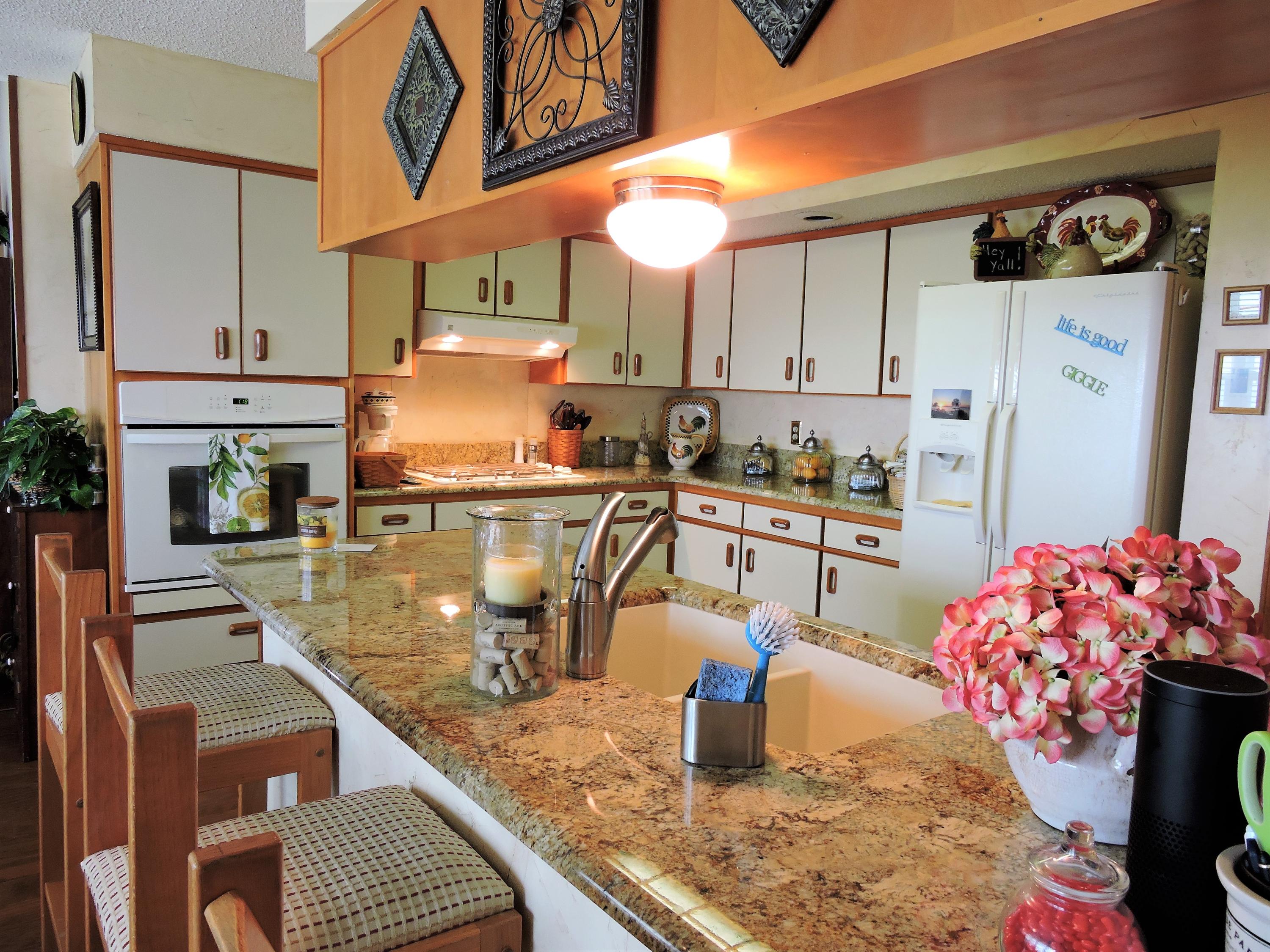 DOLPHIN POINT ESTATES - Residential