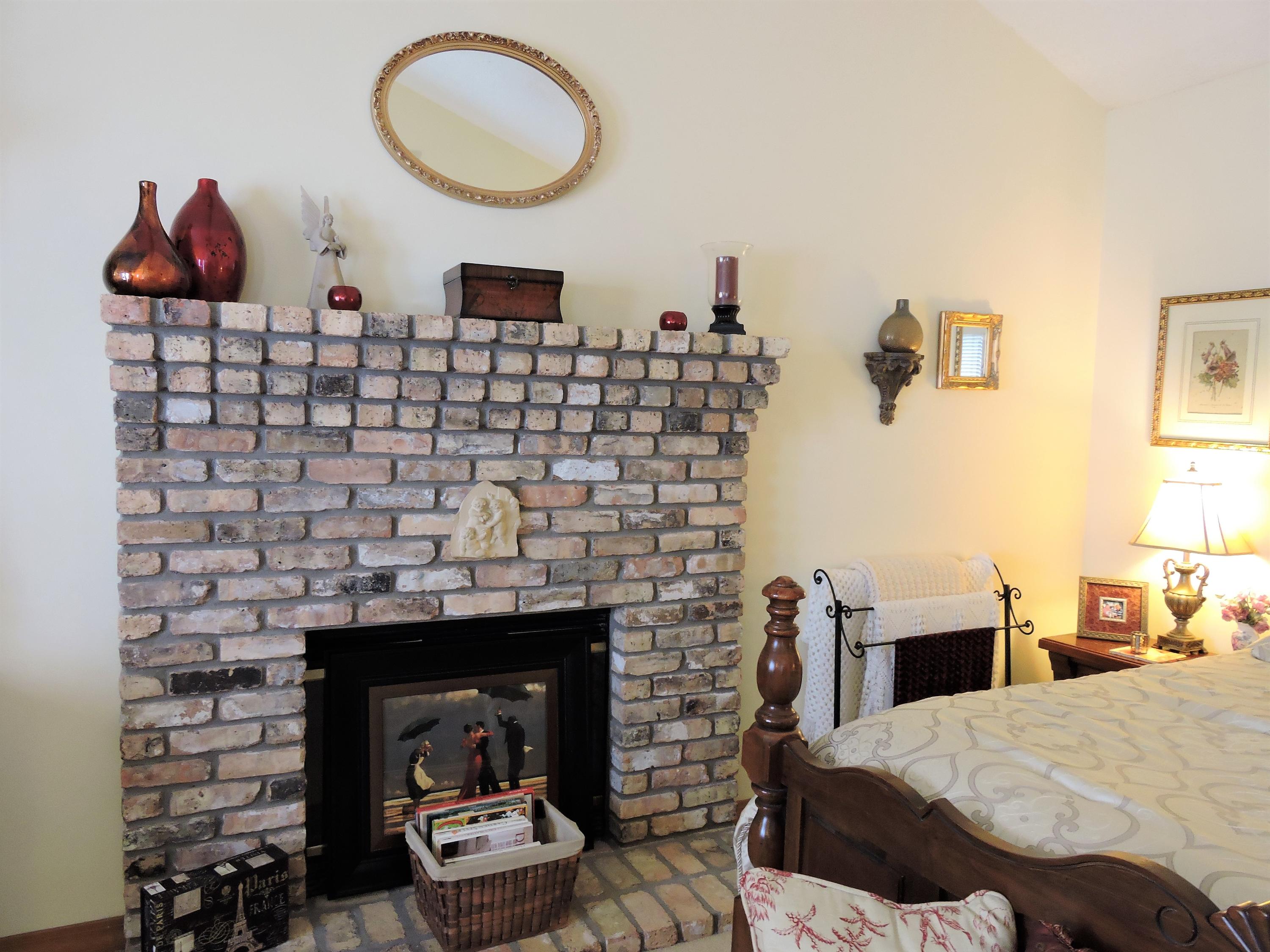 DOLPHIN POINT ESTATES - Residential