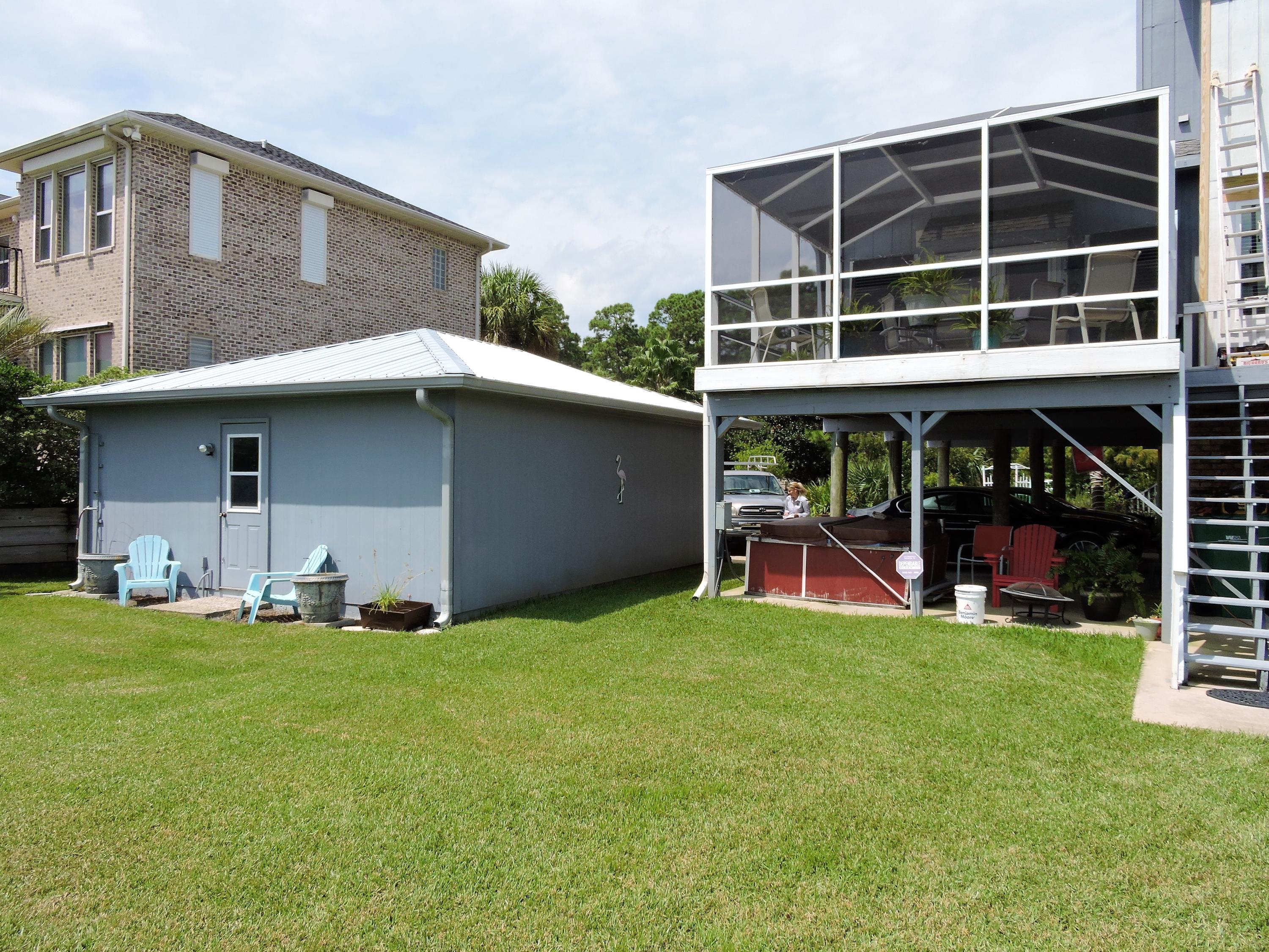 DOLPHIN POINT ESTATES - Residential