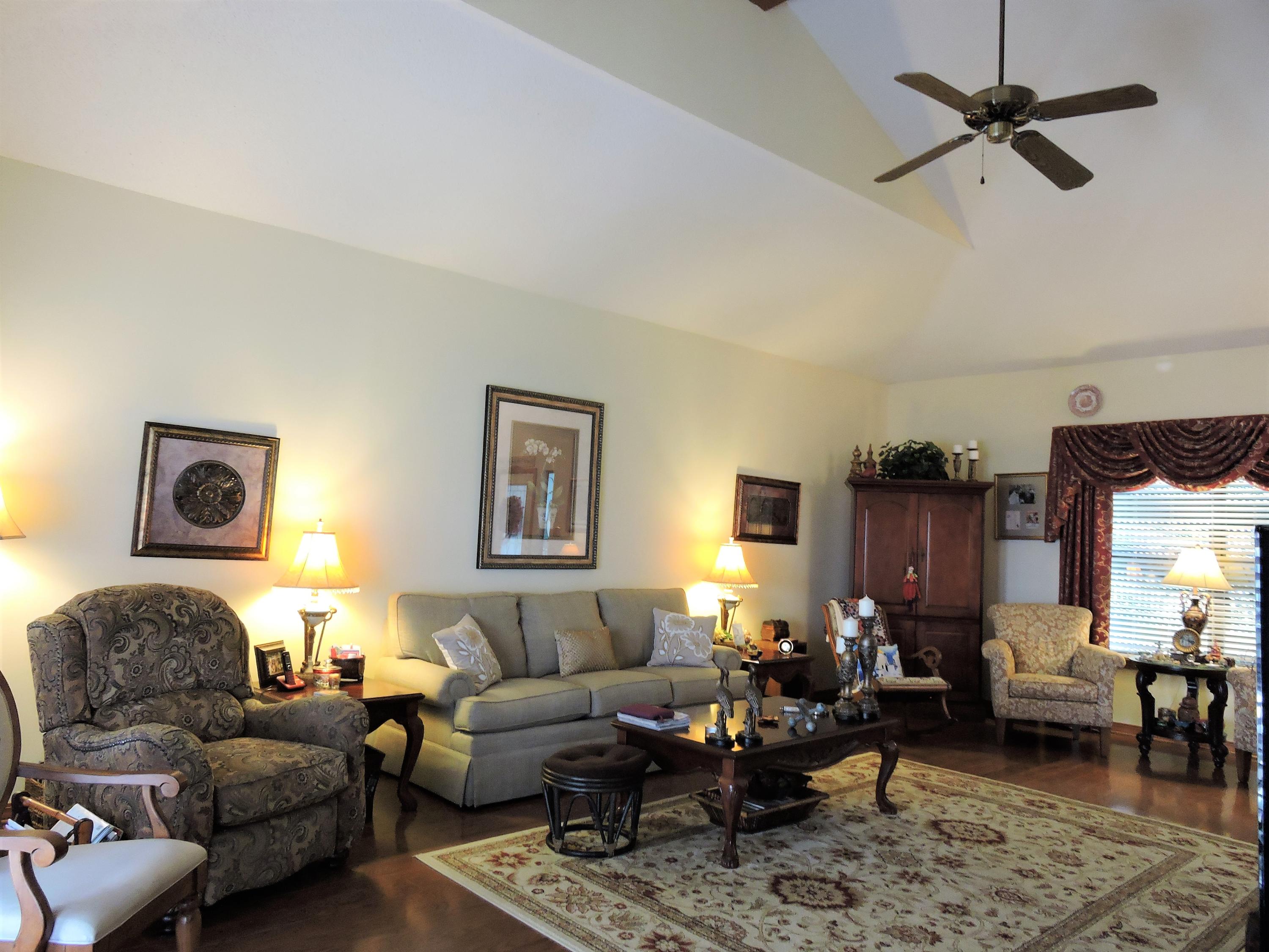 DOLPHIN POINT ESTATES - Residential