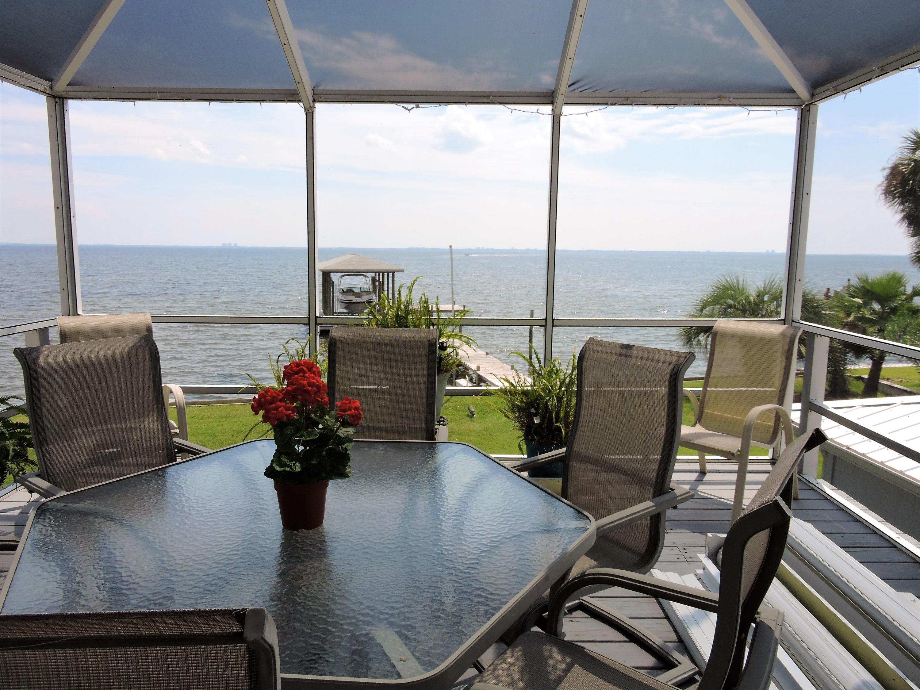 DOLPHIN POINT ESTATES - Residential