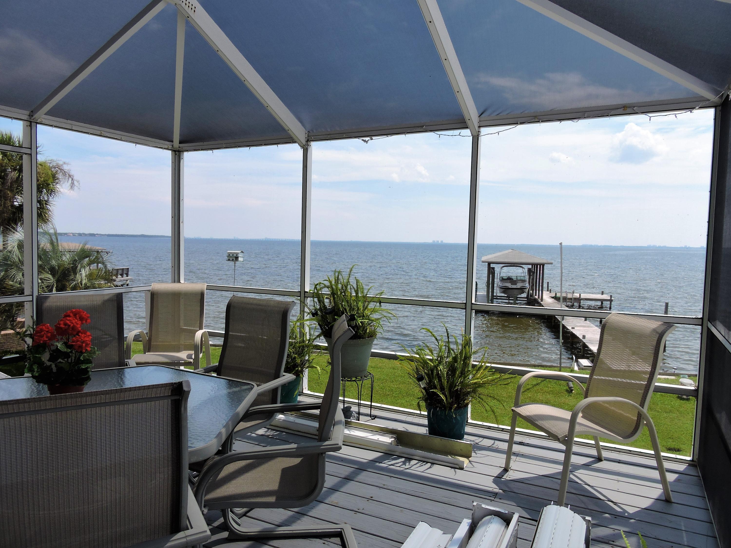 DOLPHIN POINT ESTATES - Residential