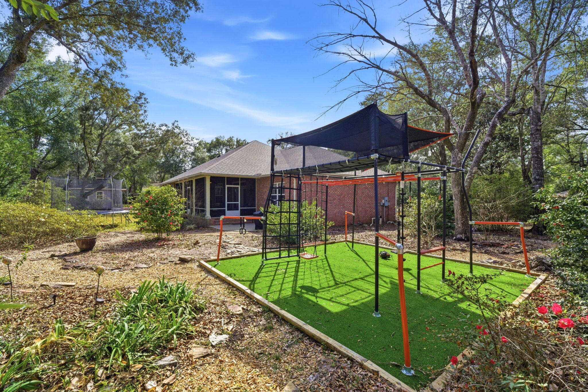 ROBLEDAL ESTATES UNIT 3 - Residential