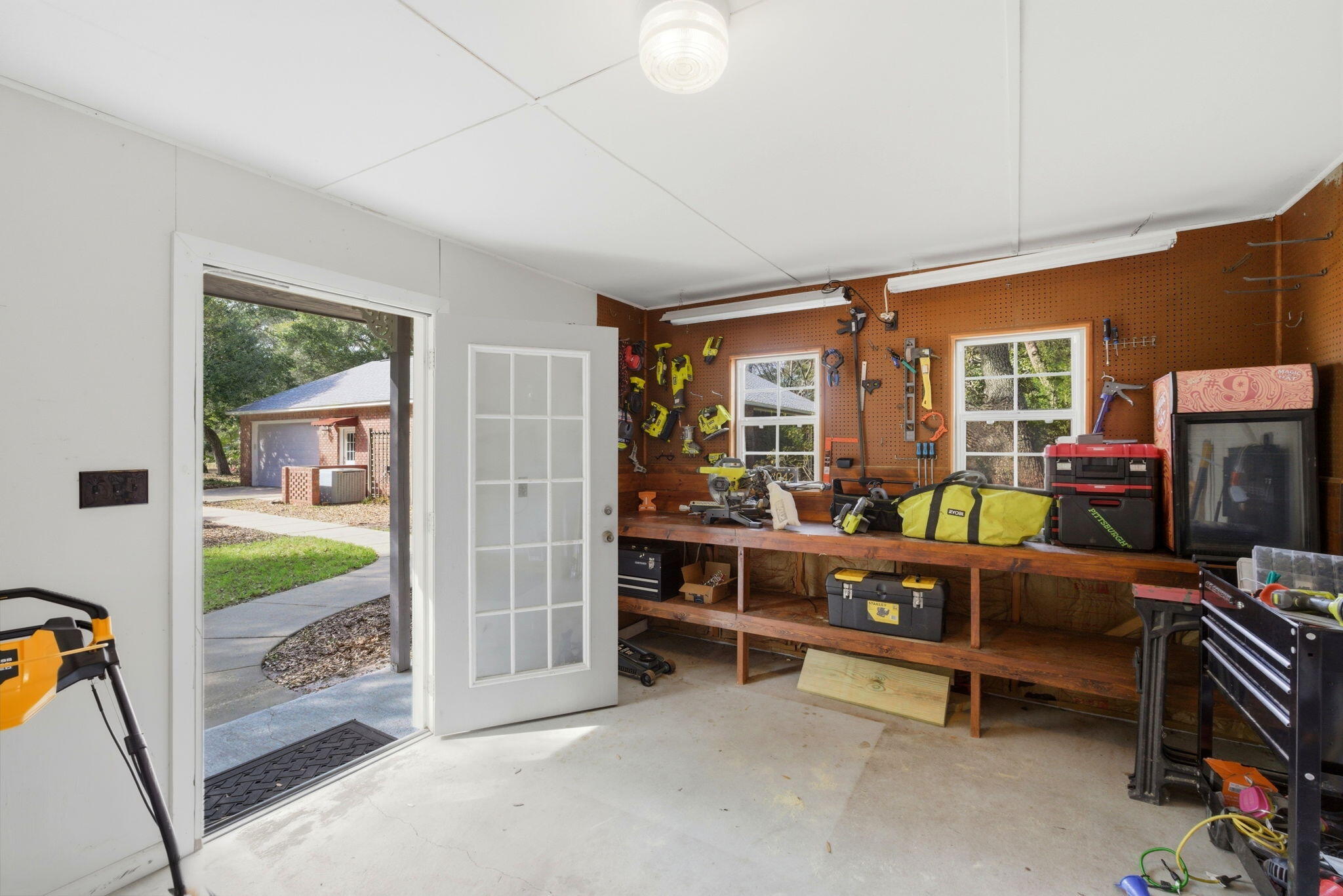 ROBLEDAL ESTATES UNIT 3 - Residential