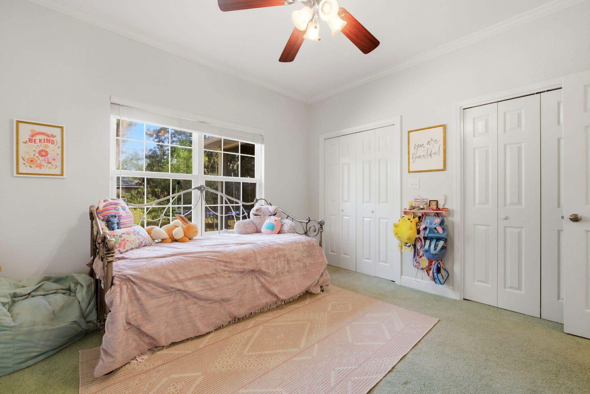 ROBLEDAL ESTATES UNIT 3 - Residential