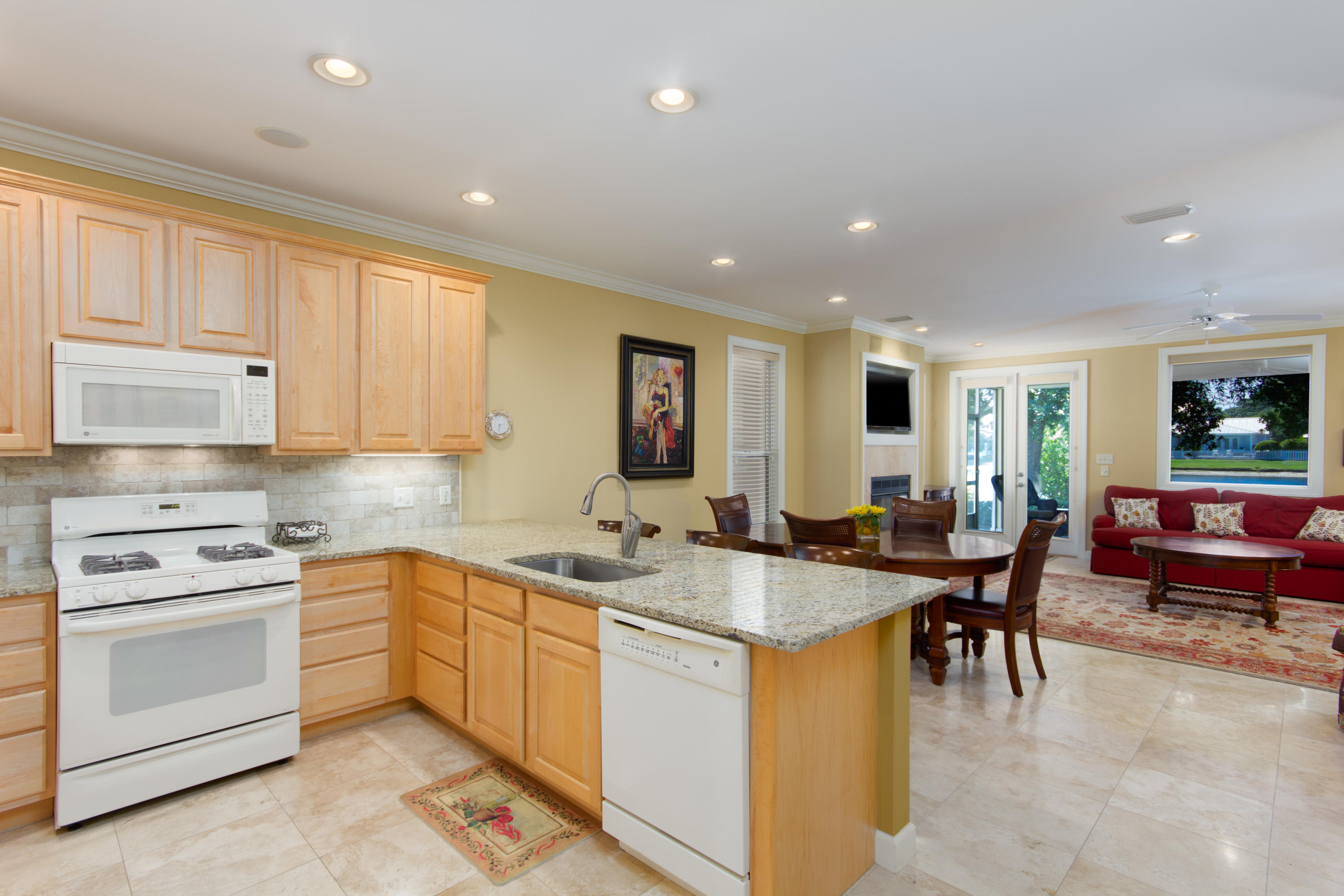 CRYSTAL LAKE AT SANDESTIN - Residential
