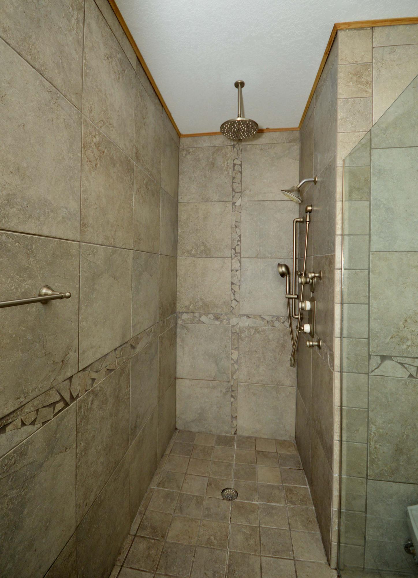 PETERSEN POINT - Residential